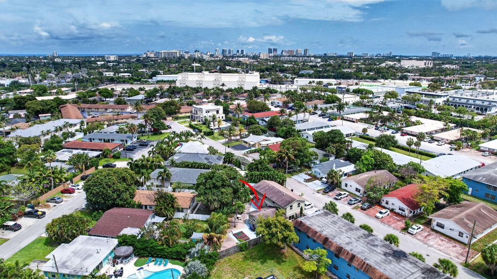 Photo of 711 NE 14 Street #Studio, Fort Lauderdale, FL 33304 (MLS # R11104964)