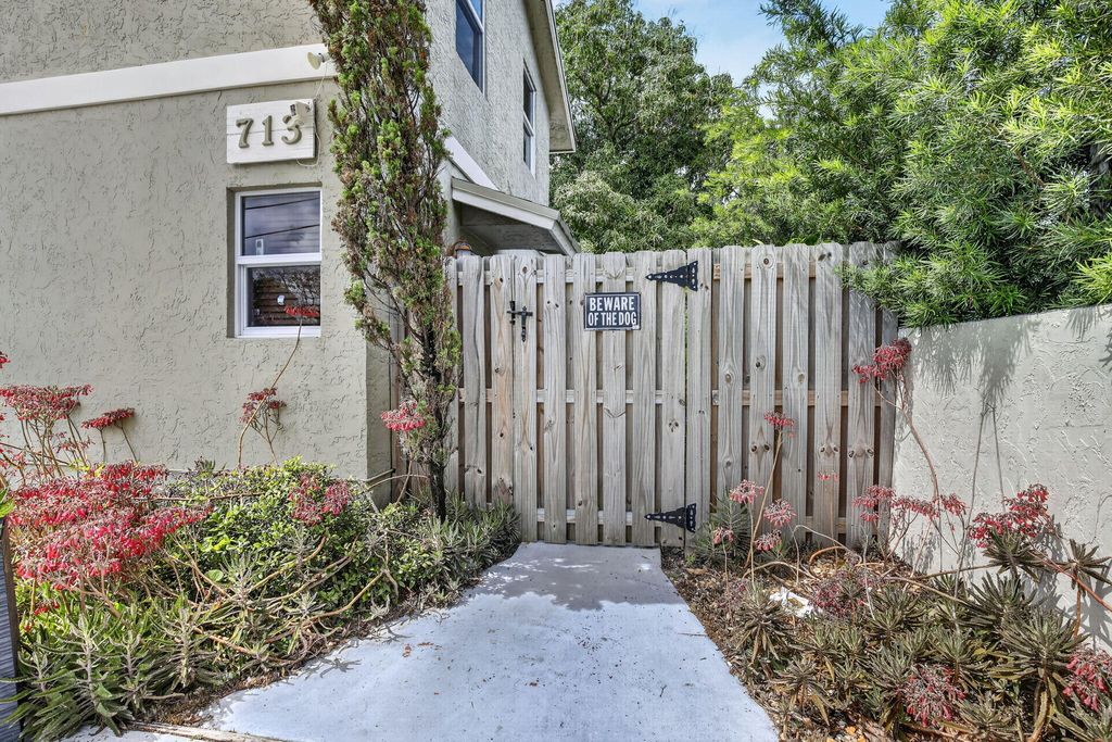 Photo of 711 NE 14 Street #Studio, Fort Lauderdale, FL 33304 (MLS # R11104964)