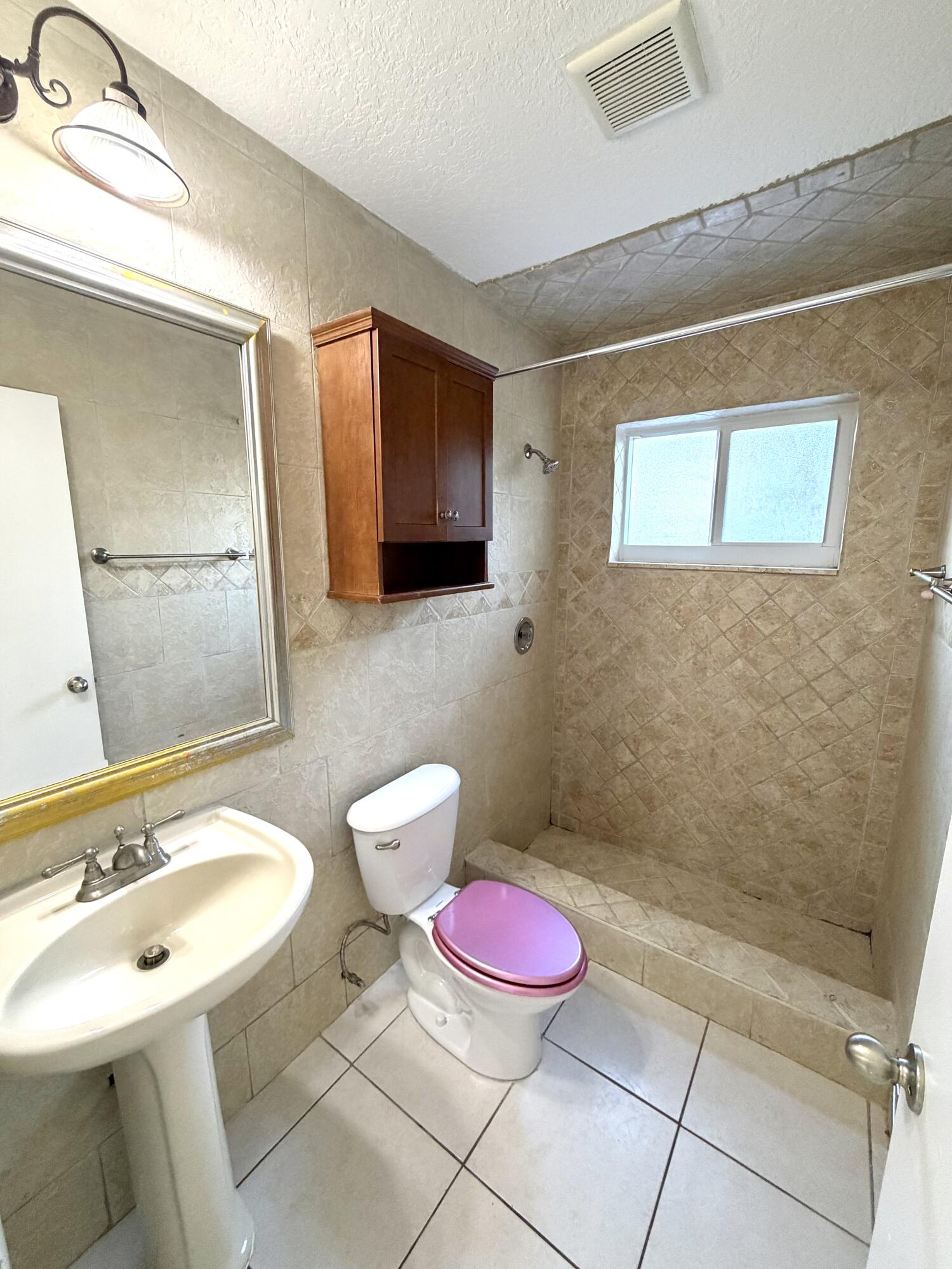 DIXIE PARK - Residential Lease