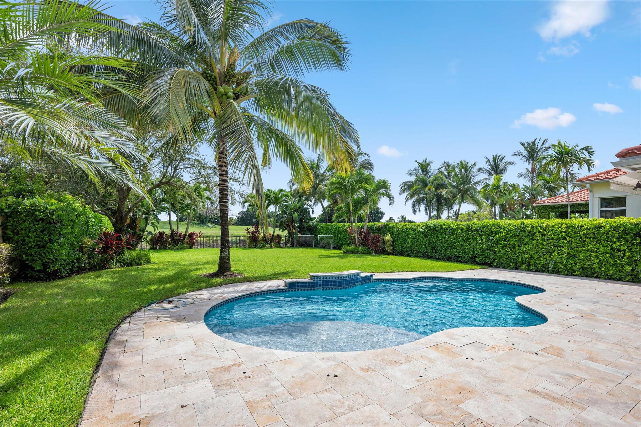 HUNTERS CHASE OF PALM BEA - Residential