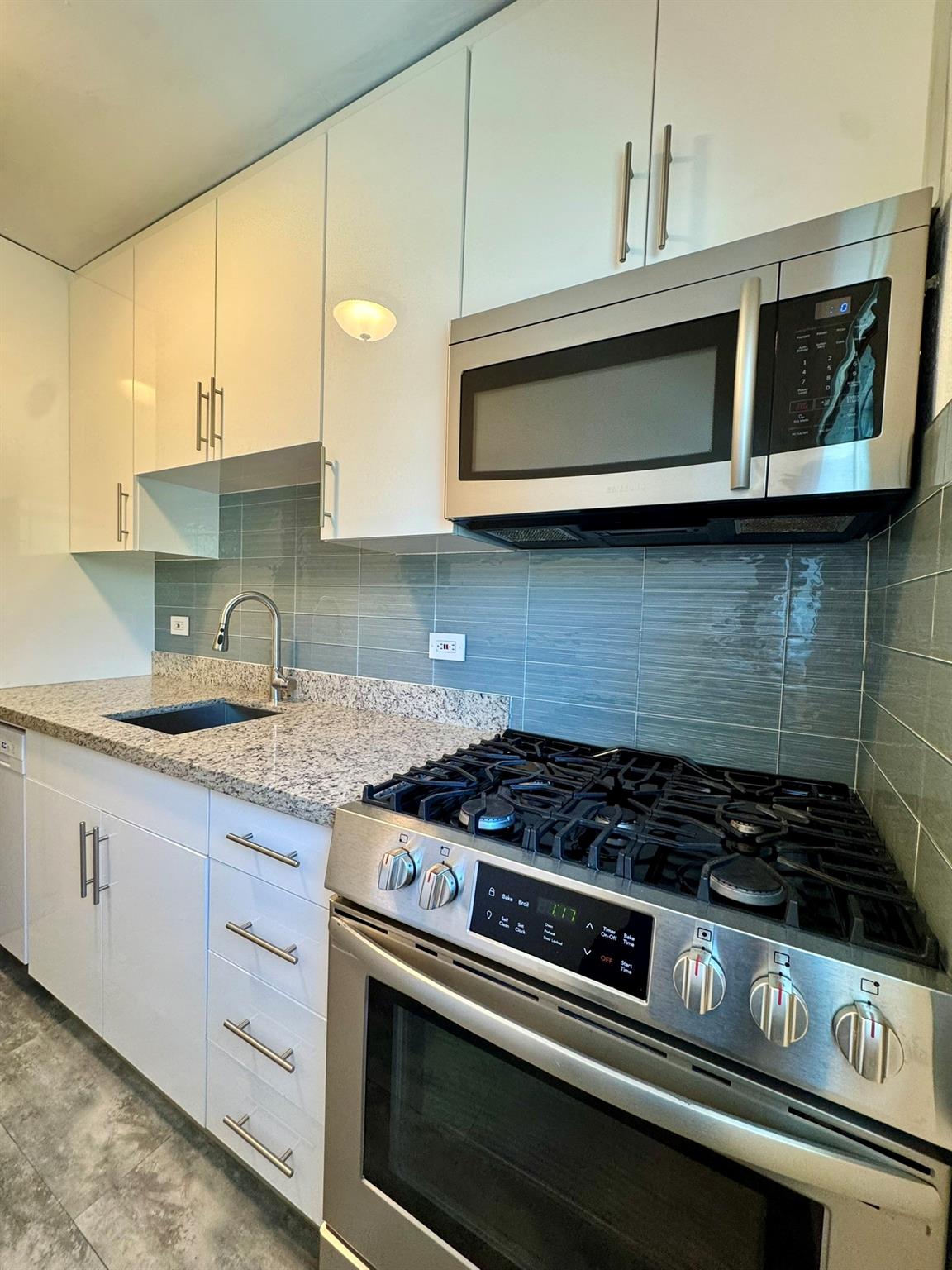 Ocean Beach Add 03 - Residential Lease