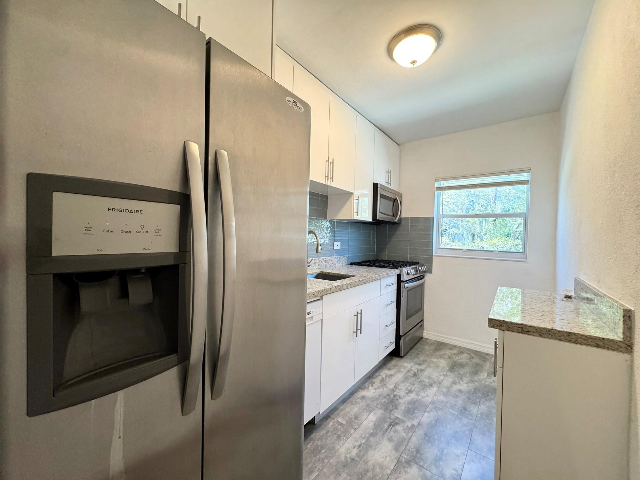 Ocean Beach Add 03 - Residential Lease