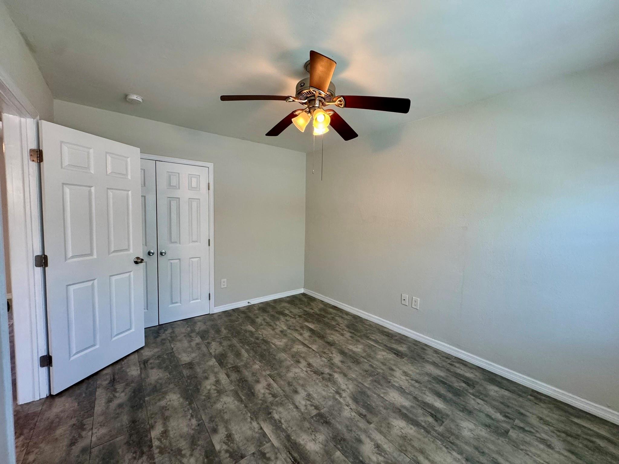 Ocean Beach Add 03 - Residential Lease