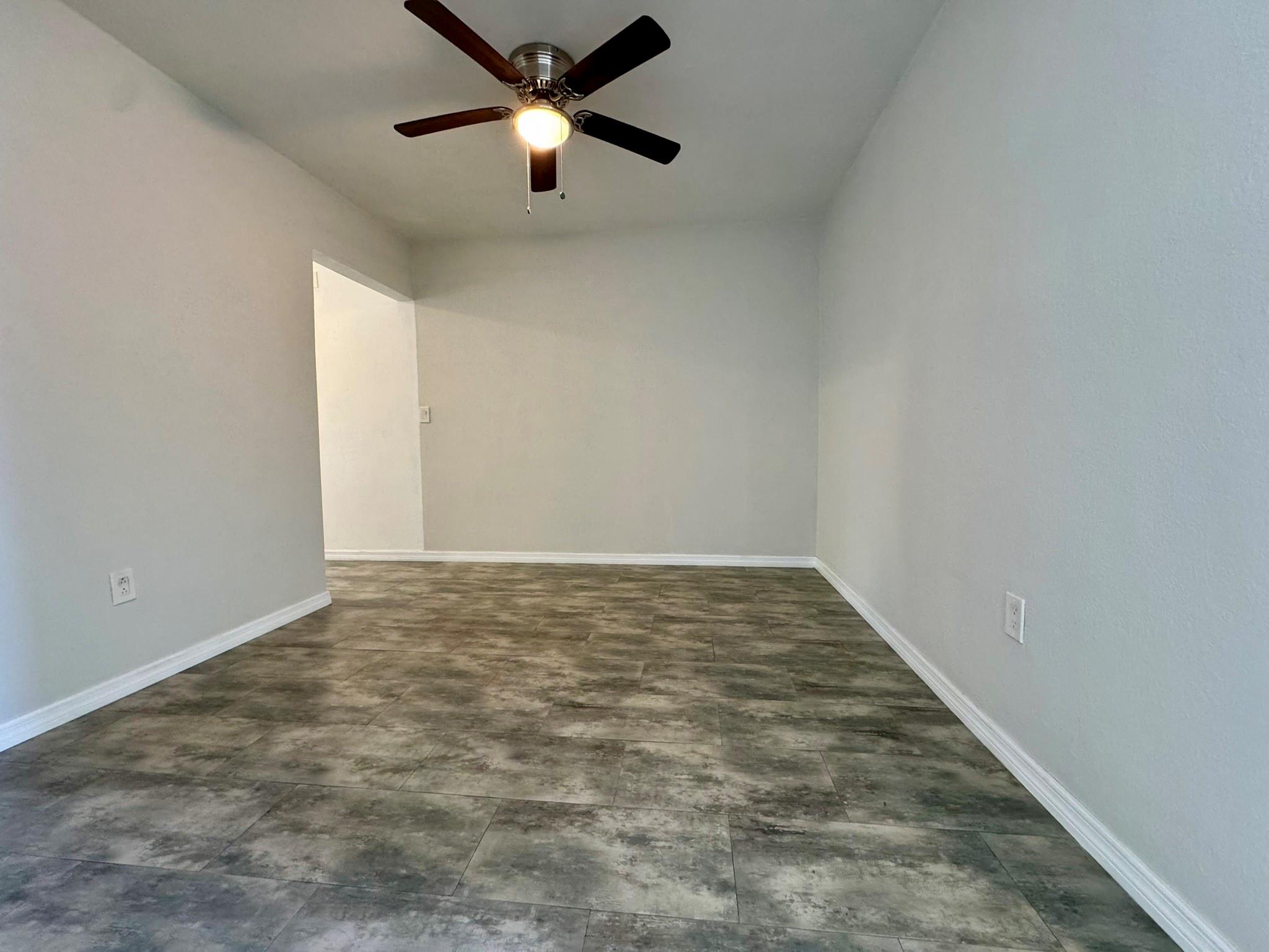 Ocean Beach Add 03 - Residential Lease