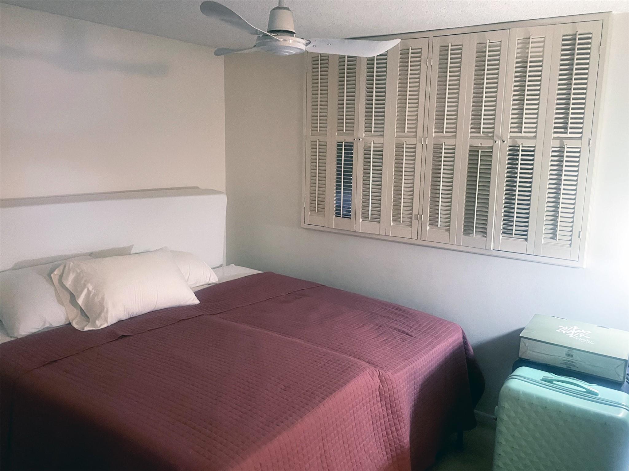 Lime Bay Condo 7 - Residential Lease