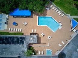 Lime Bay Condo 7 - Residential Lease