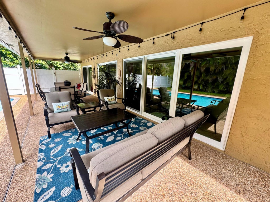 Photo of 992 NW 83rd Drive, Coral Springs, FL 33071 (MLS # B26078552)