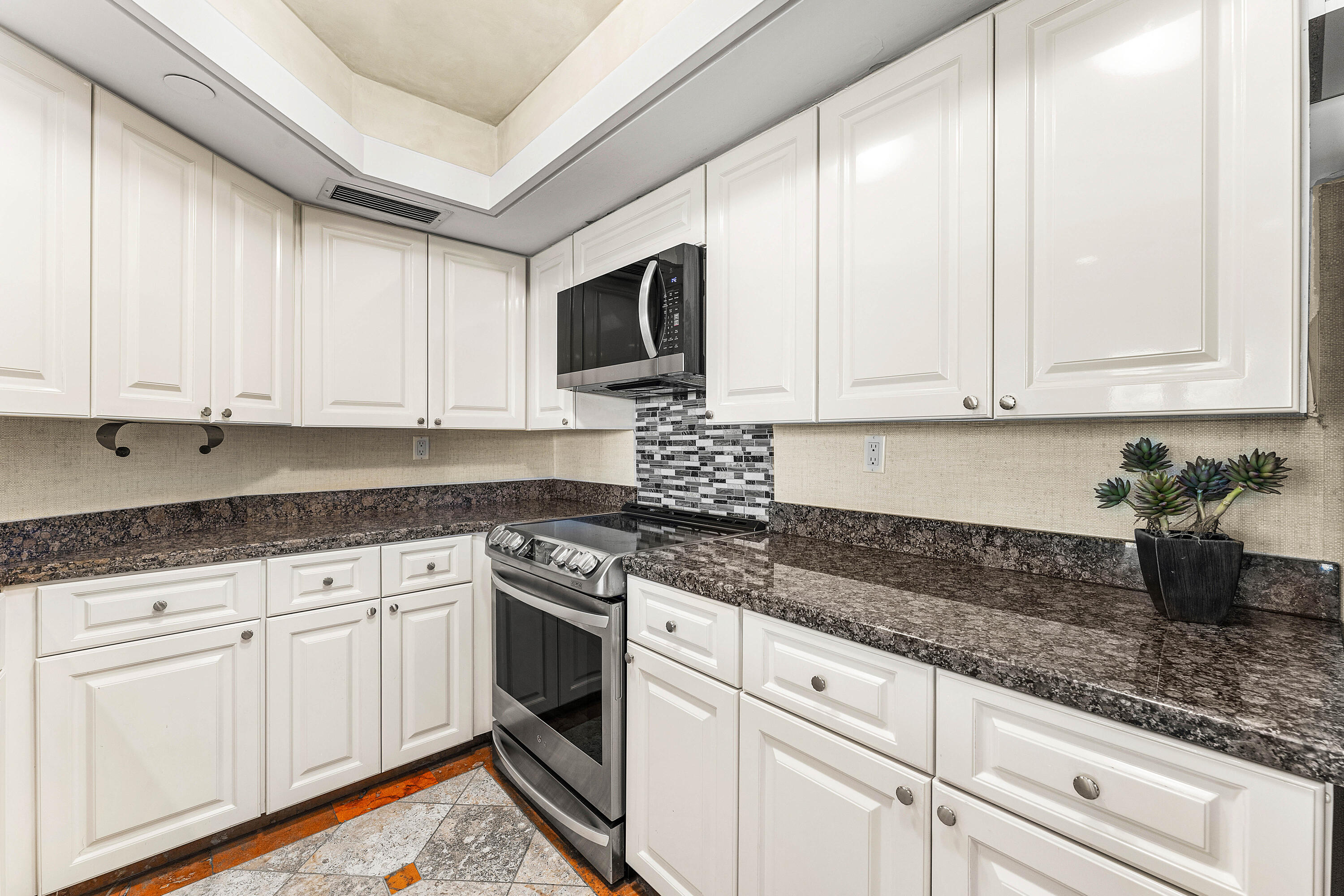 MIZNER COURT CONDO - Residential