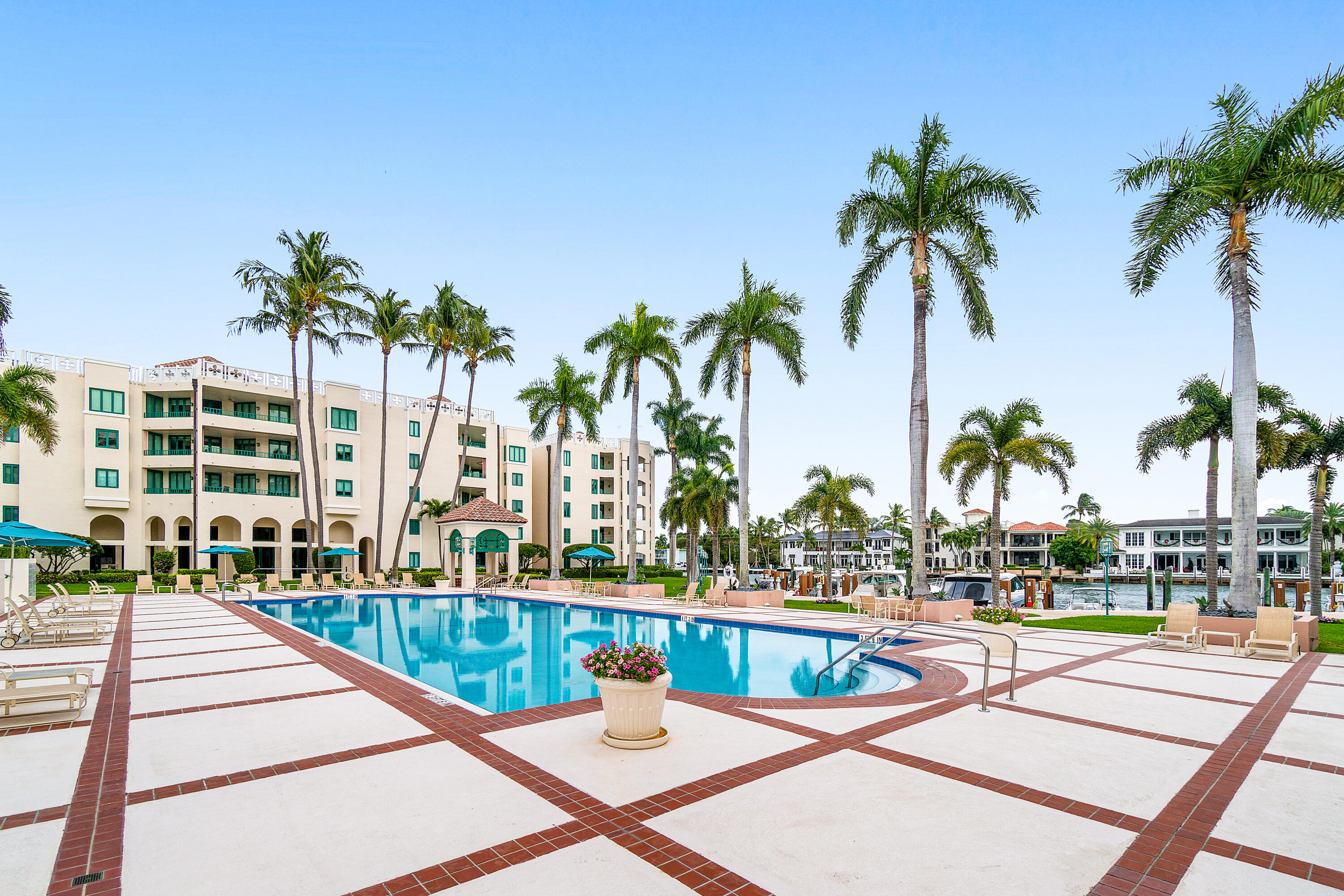 MIZNER COURT CONDO - Residential