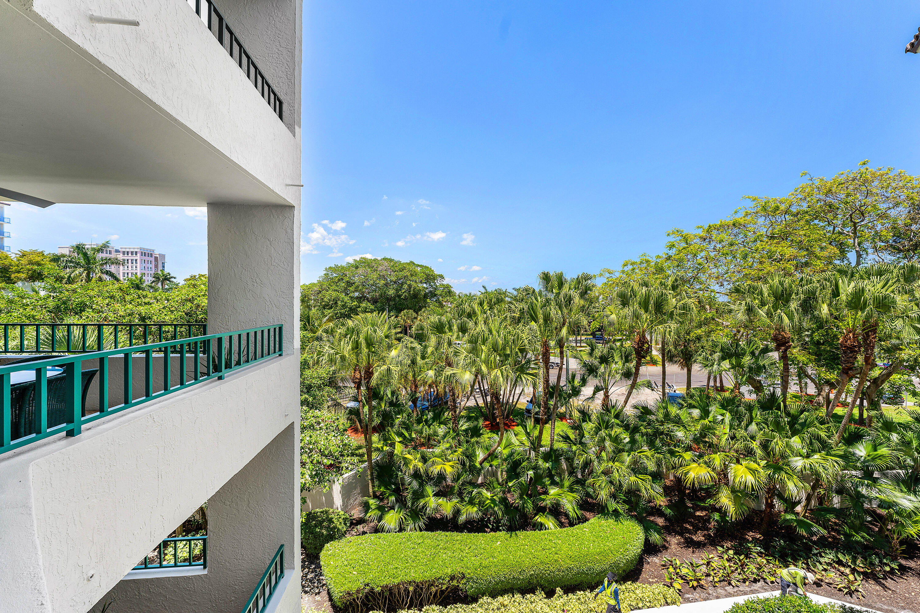 MIZNER COURT CONDO - Residential