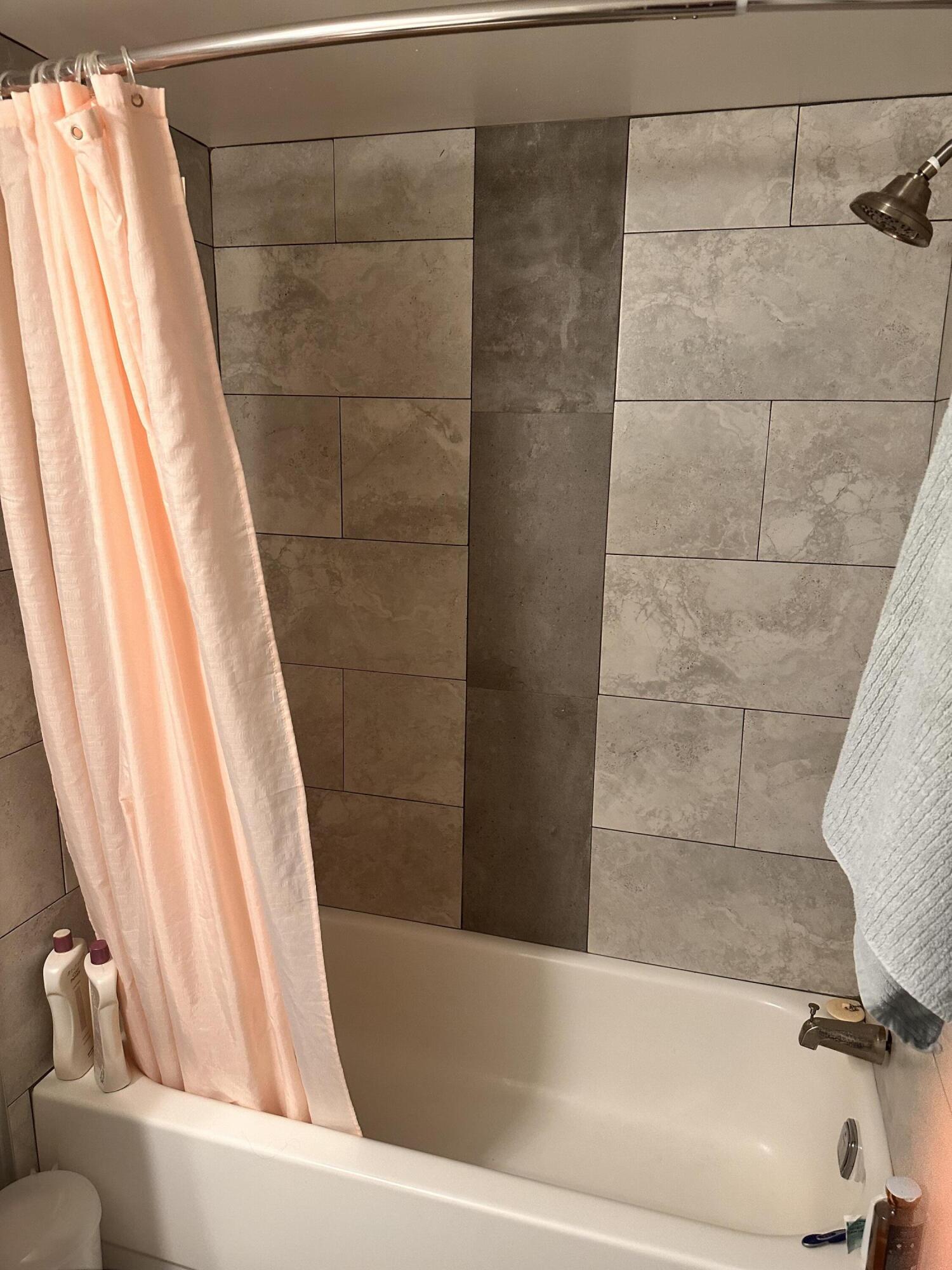 LAKE WINDWOOD CONDO - Residential Lease