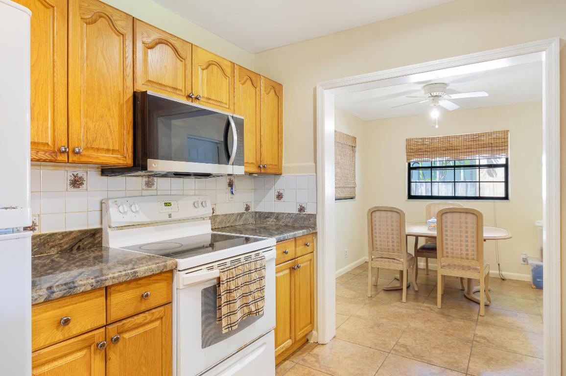 OAKLAND PARK SECOND ADD - Residential