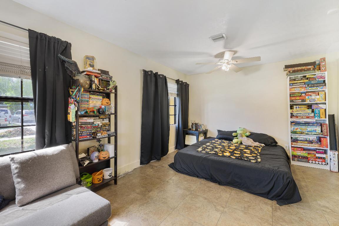 OAKLAND PARK SECOND ADD - Residential