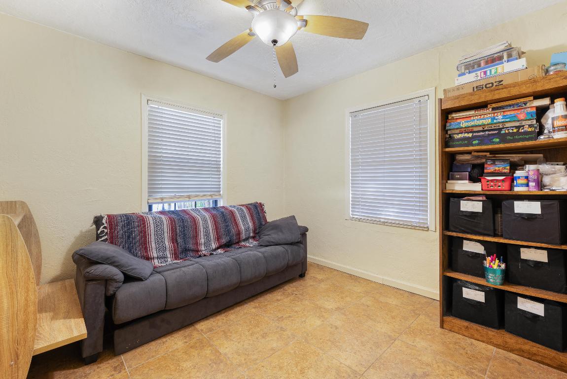 OAKLAND PARK SECOND ADD - Residential