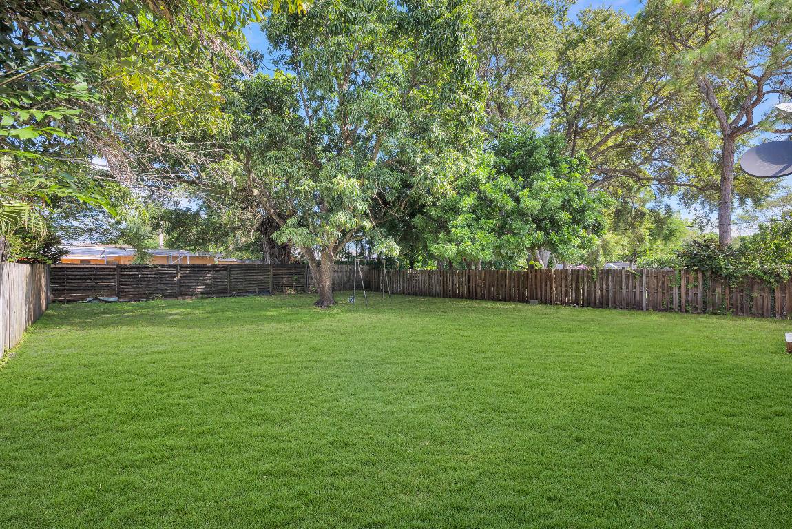 OAKLAND PARK SECOND ADD - Residential