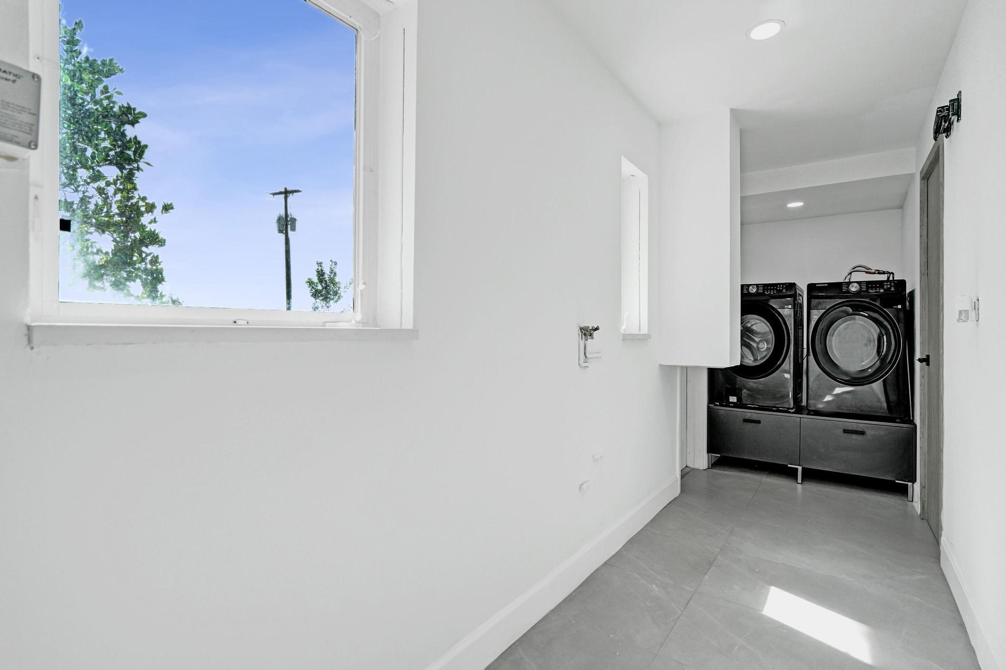 PLANTATION GOLF ESTATES - Residential Lease