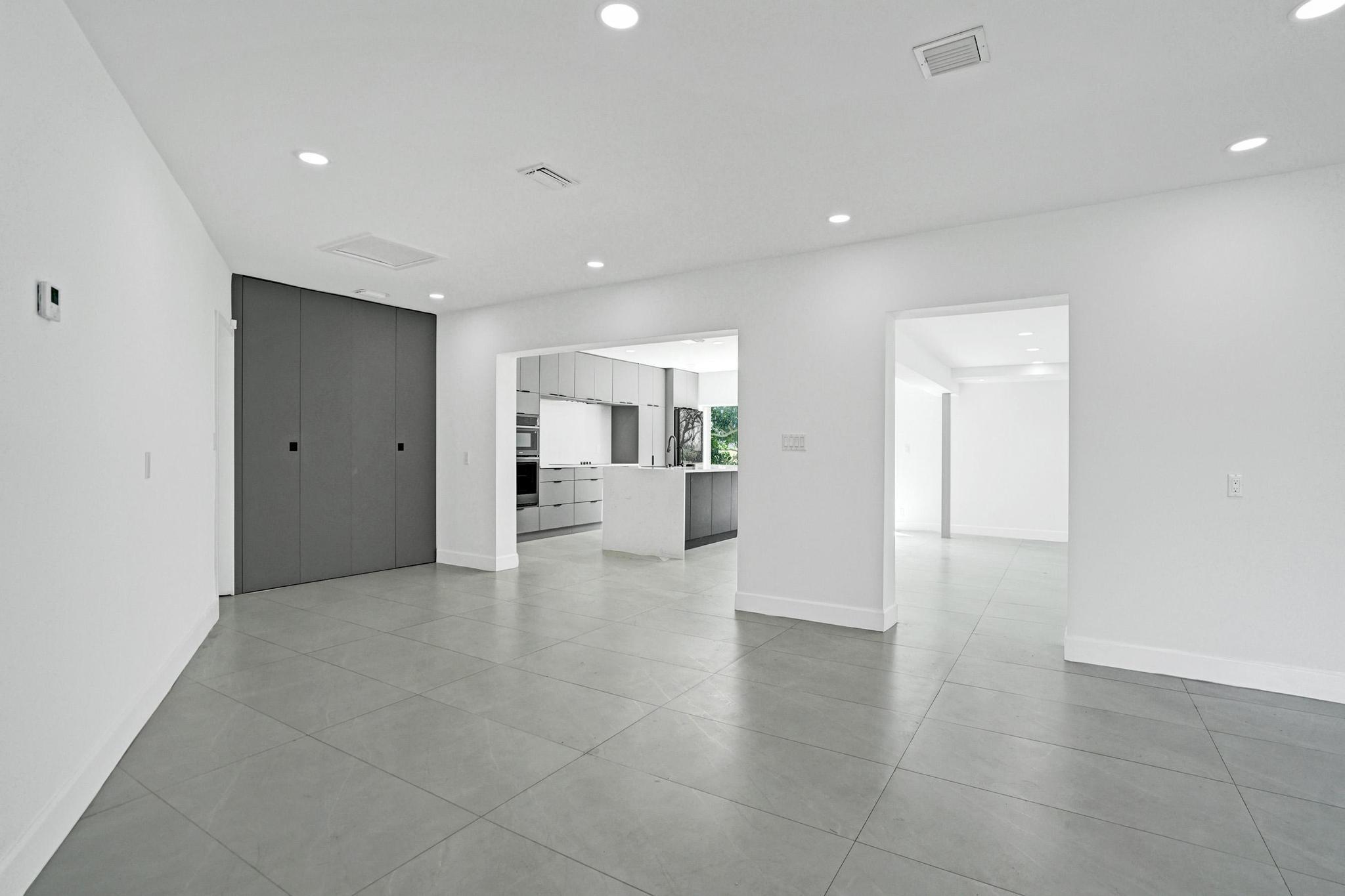 PLANTATION GOLF ESTATES - Residential Lease