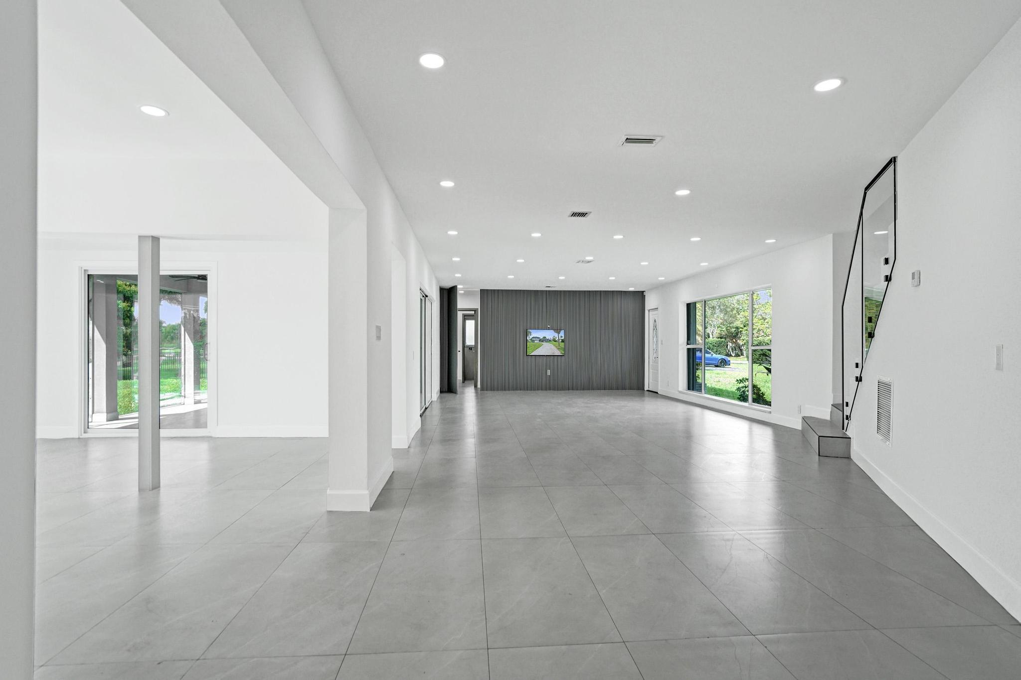 PLANTATION GOLF ESTATES - Residential Lease