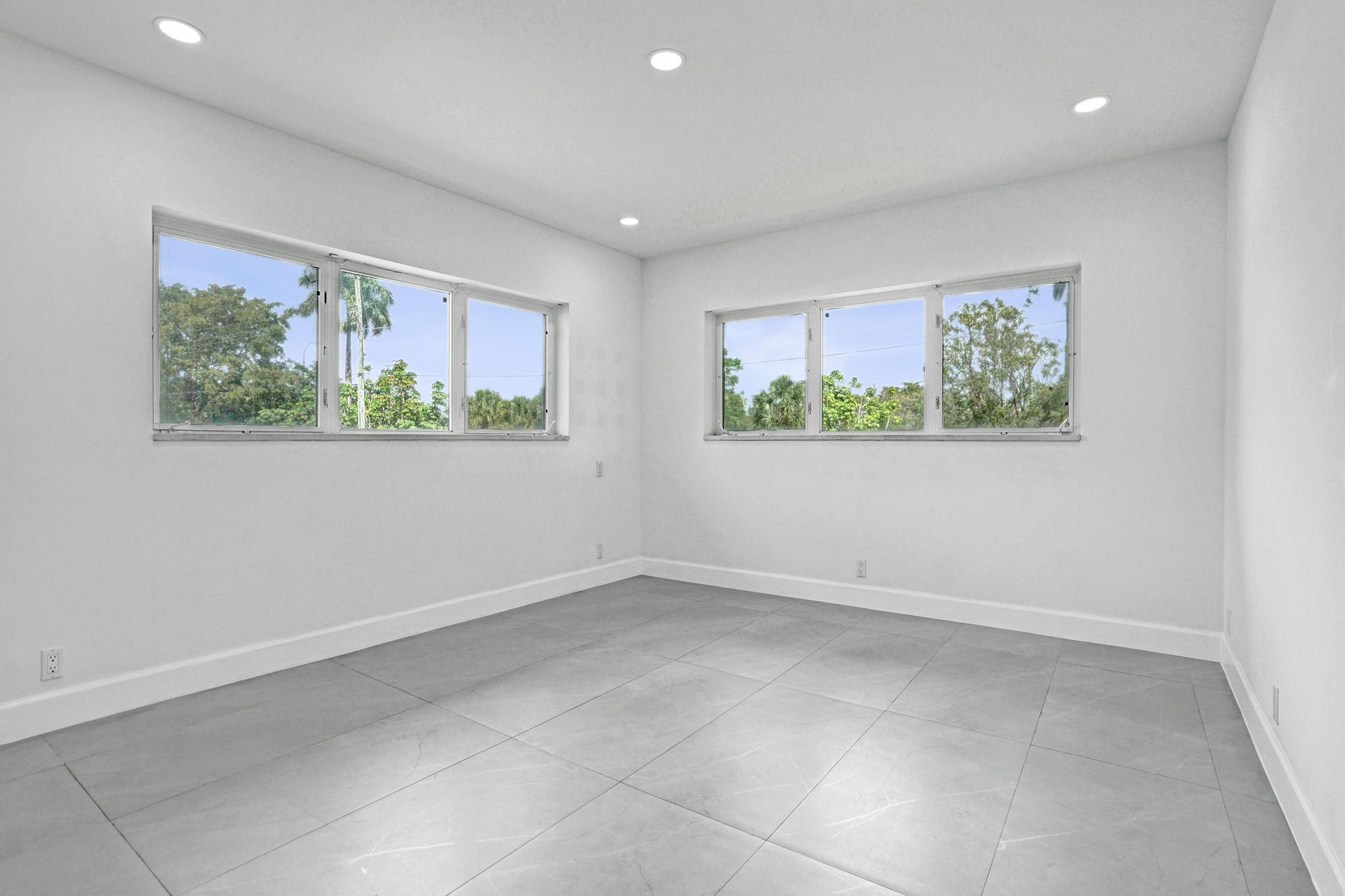 PLANTATION GOLF ESTATES - Residential Lease