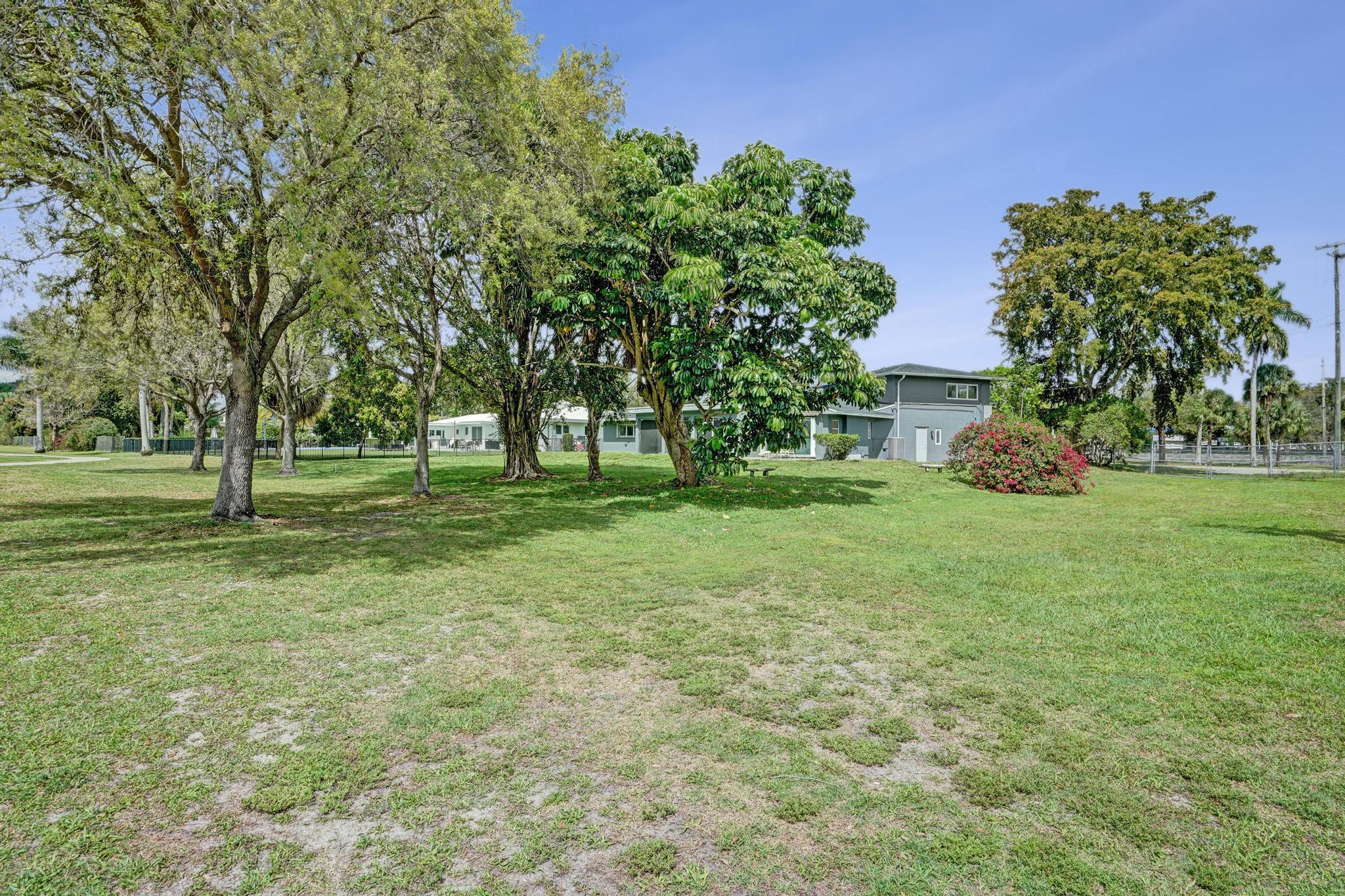 PLANTATION GOLF ESTATES - Residential Lease