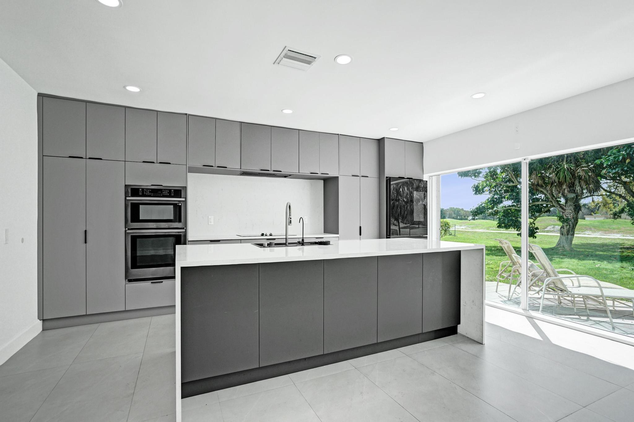 PLANTATION GOLF ESTATES - Residential Lease