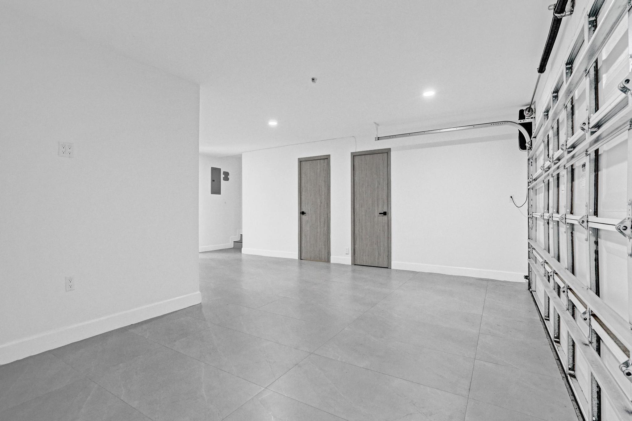 PLANTATION GOLF ESTATES - Residential Lease