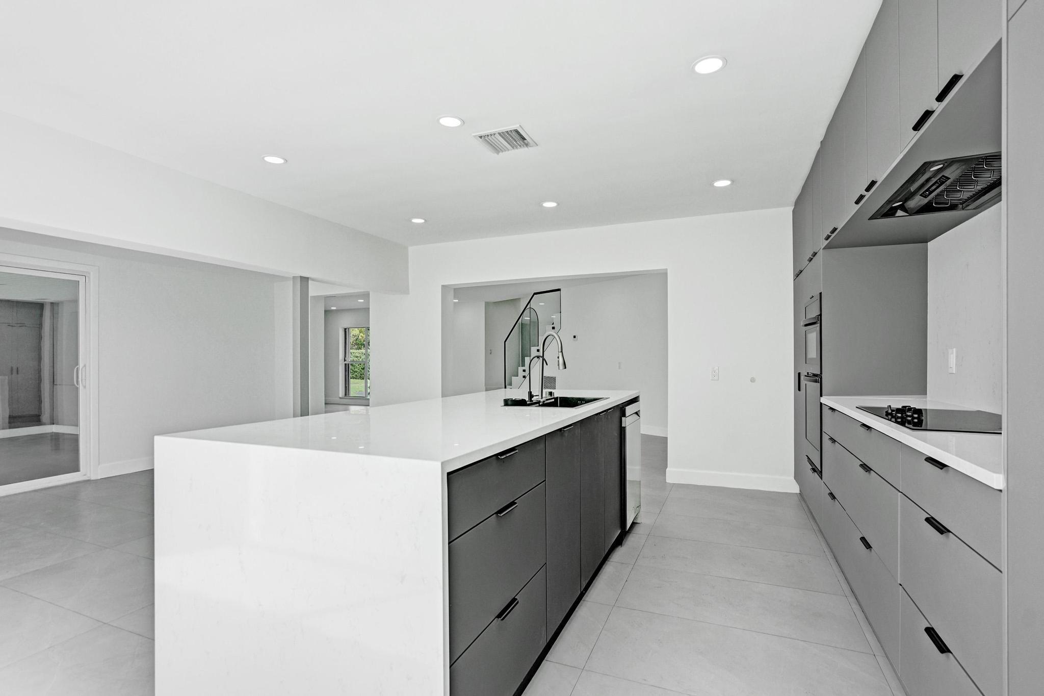 PLANTATION GOLF ESTATES - Residential Lease