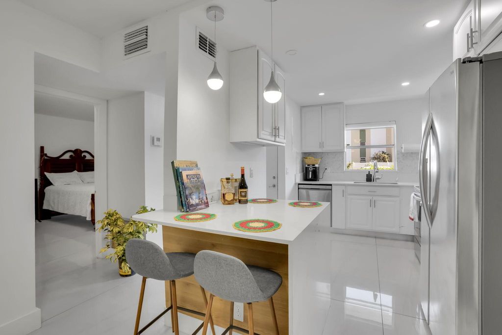 Photo of 700 SE 6 Avenue #107, Deerfield Beach, FL 33441 (MLS # R11147739)