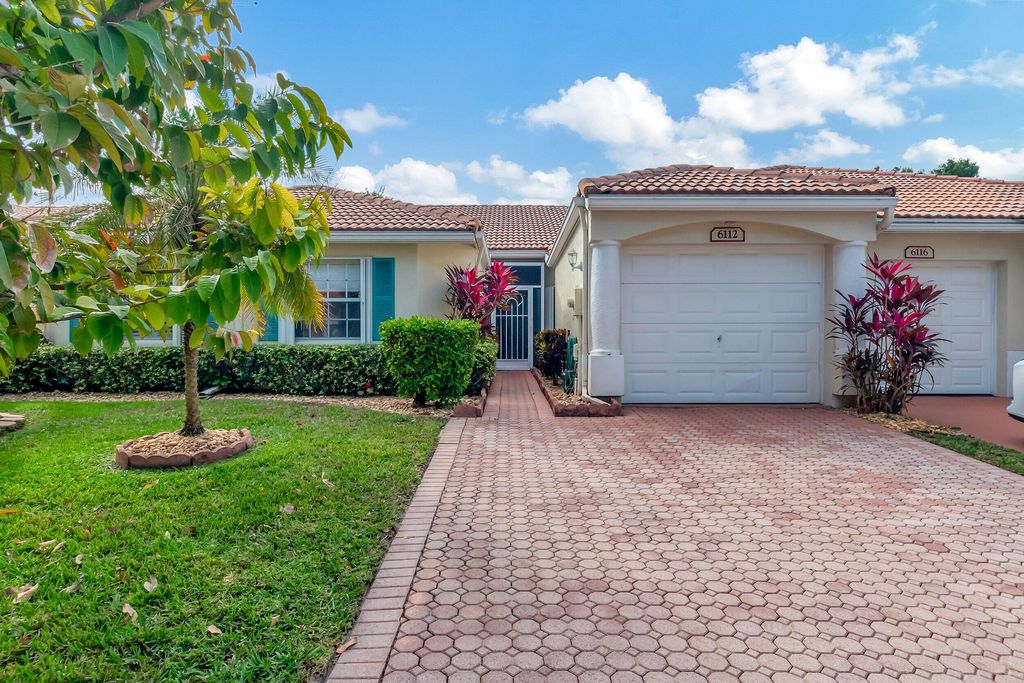 Photo of 6112 Petunia Road, Delray Beach, FL 33484 (MLS # R10947910)
