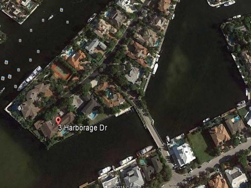 URGENT! INITIAL OFFERING AT BELOW MARKET PRICING! THIS ONE OF A KIND 3/4 ACRE (32,981 SQFT) DOUBLE POINT LOT OFFERS 363 FT OF EXCEPTIONAL WATERFRONTAGE / SUPERB FUNCTIONALITY PROVIDING 220' OF SAFE HARBOR  PROTECTED YACHT DOCKAGE WHILE AFFORDING SWEEPING  NEW RIVER VIEWS WEST TO DOWNTOWN SKYLINE PLUS NORTH TO SOUTH INTRACOASTAL VIEWS. SPECTACULAR. EXCLUSIVE HARBORAGE ISLAND OFFERS PREMIER PRIVACY AND GUARD GATED SANCTUARY. ALL BIDS SUBJECT TO APPROVAL WILL TAKE THE HIGHEST ACCEPTABLE OFFER.