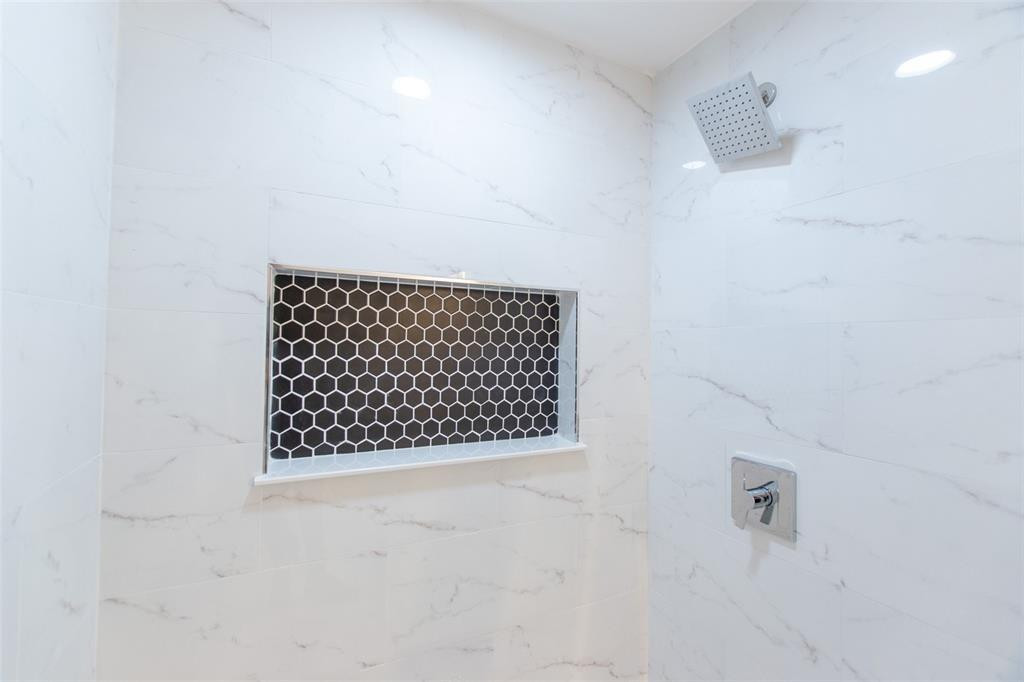 GOLDEN RIDGE ADD - Residential Lease