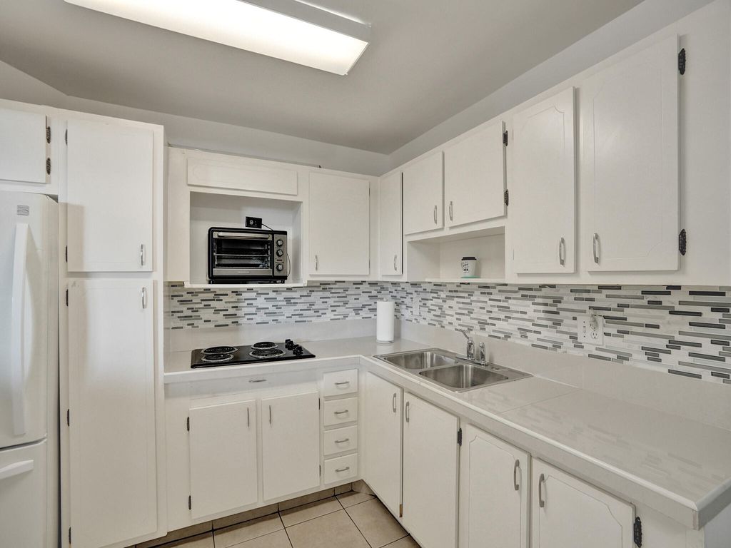 Photo of 1811 Jefferson Street #404, Hollywood, FL 33020 (MLS # B26024498)