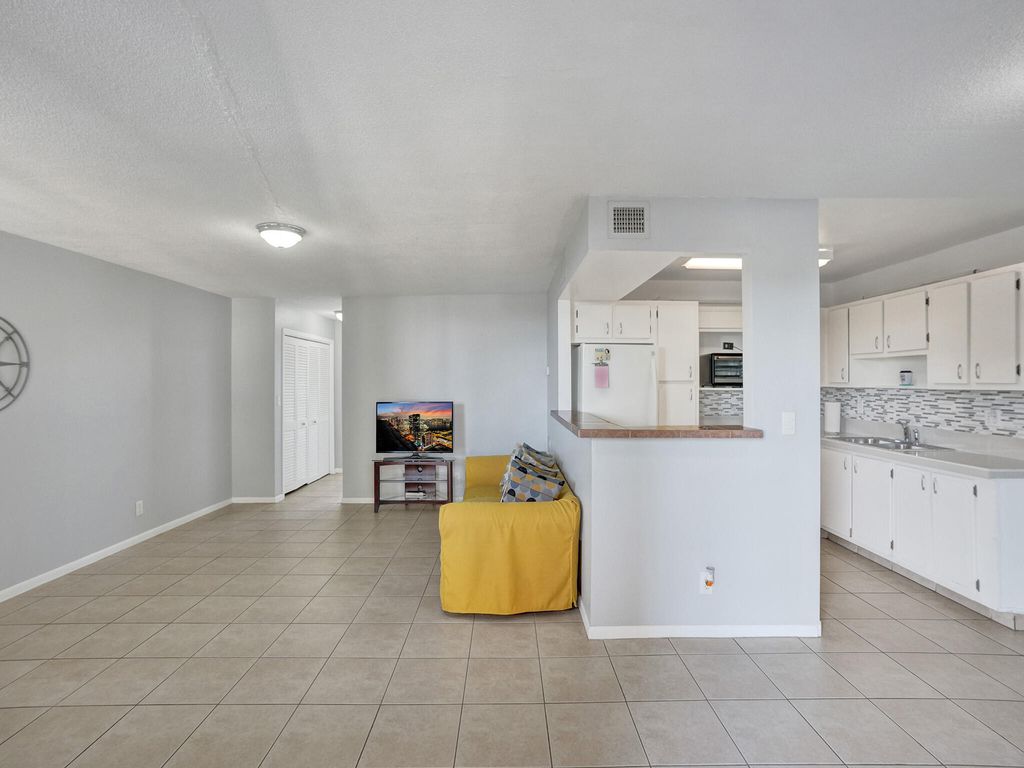 Photo of 1811 Jefferson Street #404, Hollywood, FL 33020 (MLS # B26024498)