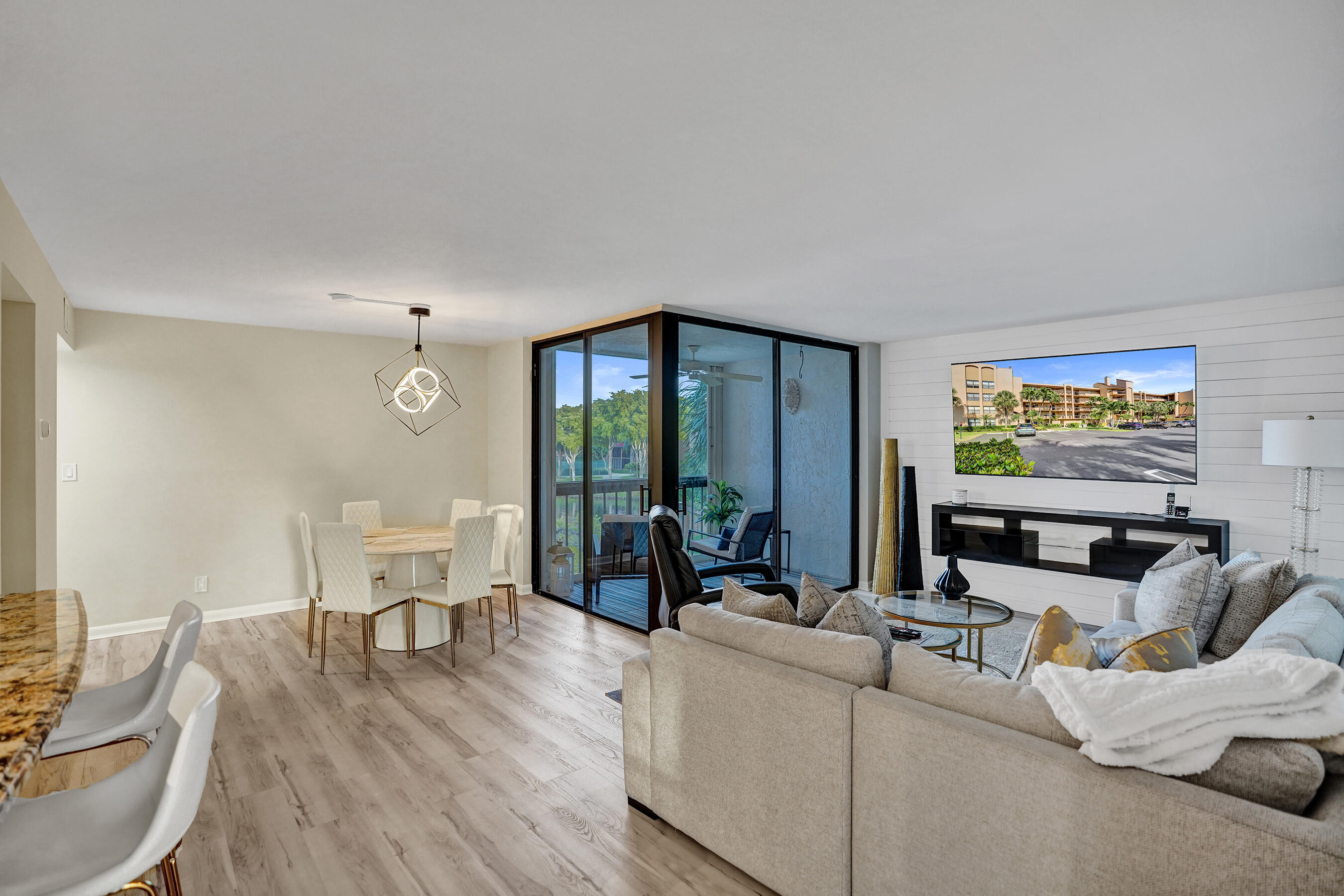 LAVERS DELRAY RACQUET CLUB CONDO - Residential