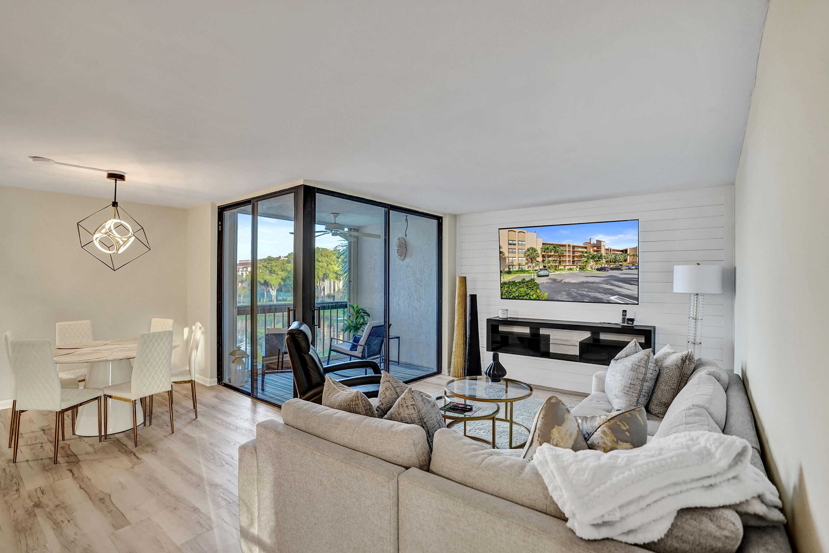 LAVERS DELRAY RACQUET CLUB CONDO - Residential