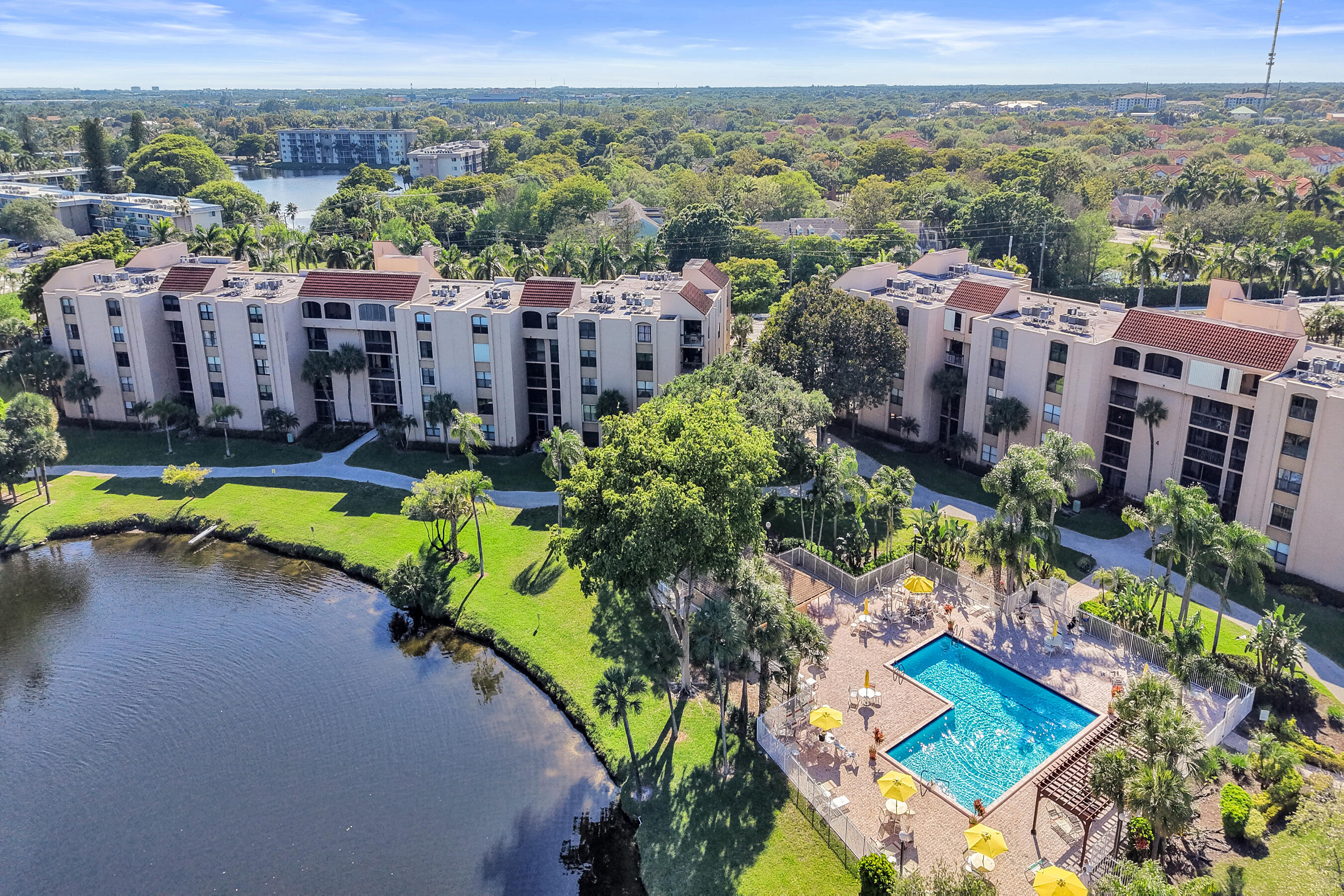LAVERS DELRAY RACQUET CLUB CONDO - Residential