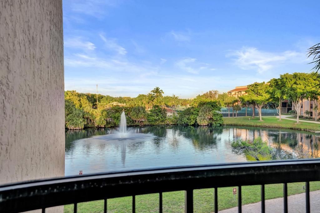Photo of 2455 Lindell Boulevard #3305, Delray Beach, FL 33444 (MLS # B26008298)