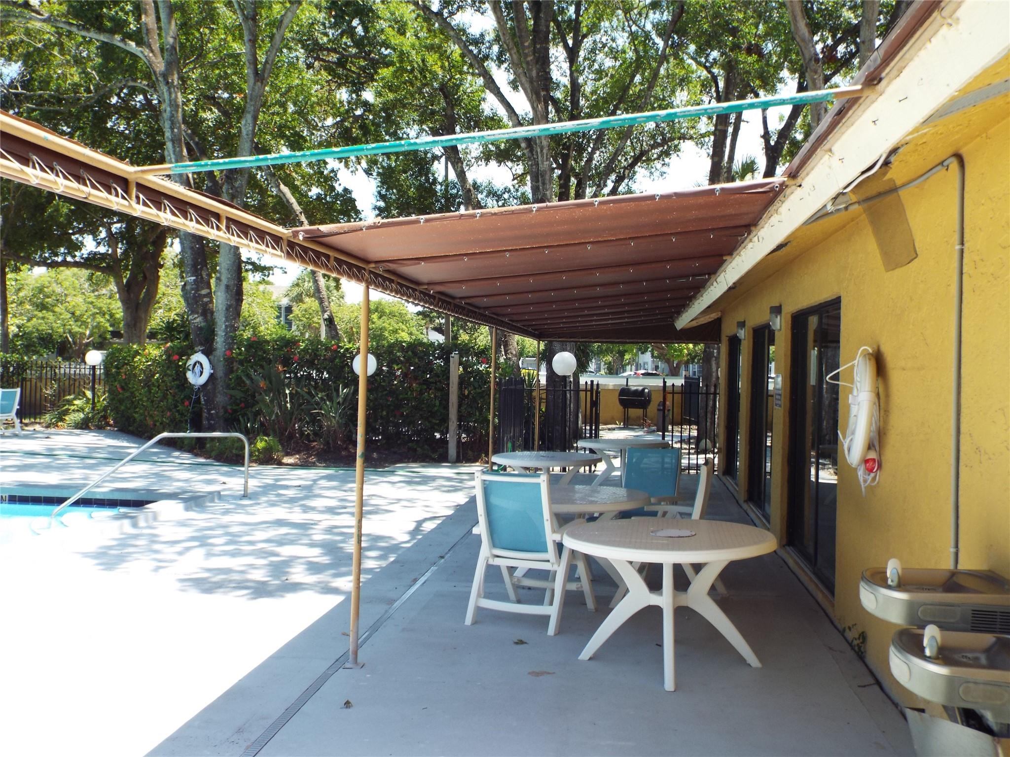 OAKLAND FOREST CLUB - Residential