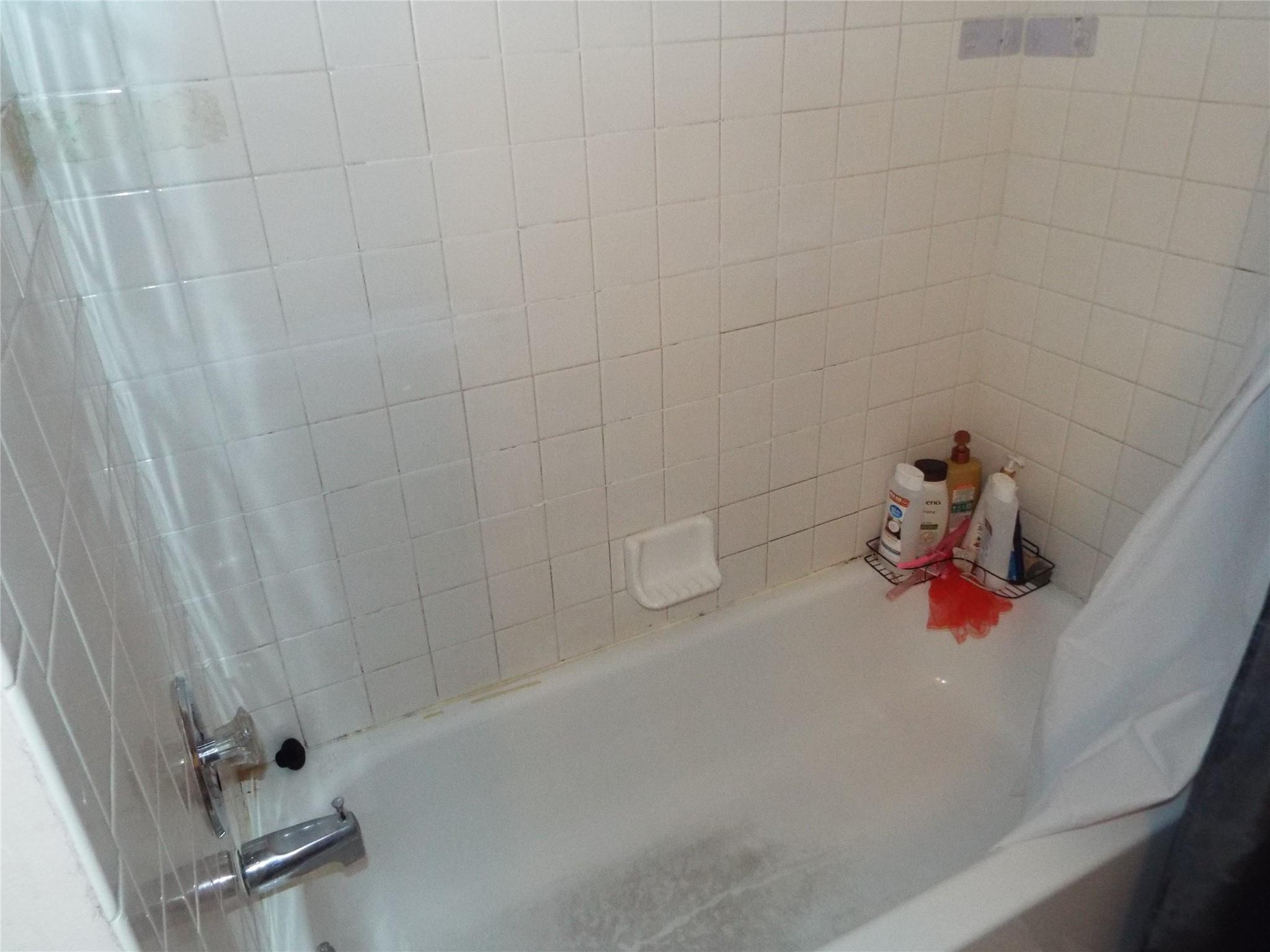 OAKLAND FOREST CLUB - Residential