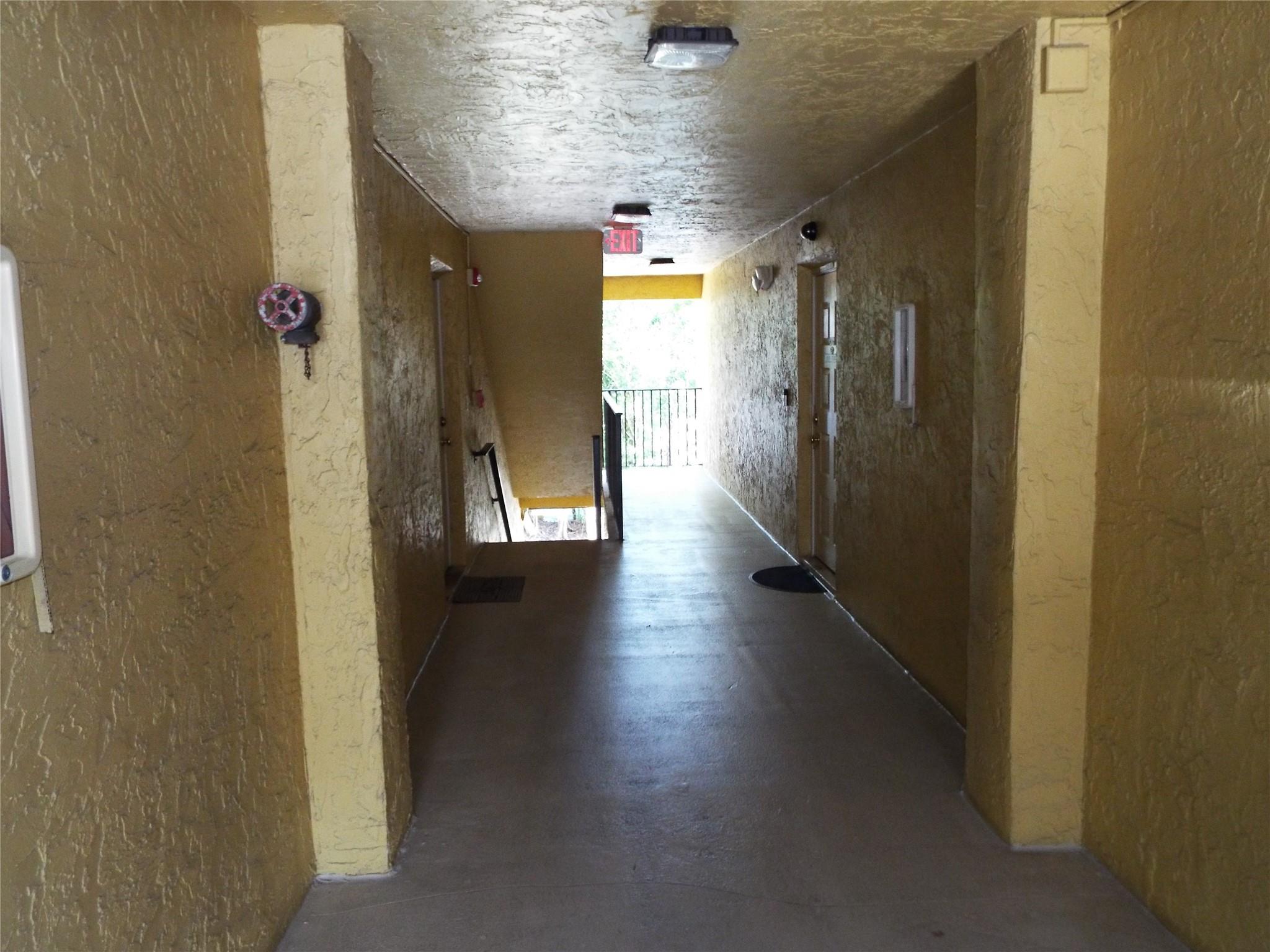 OAKLAND FOREST CLUB - Residential