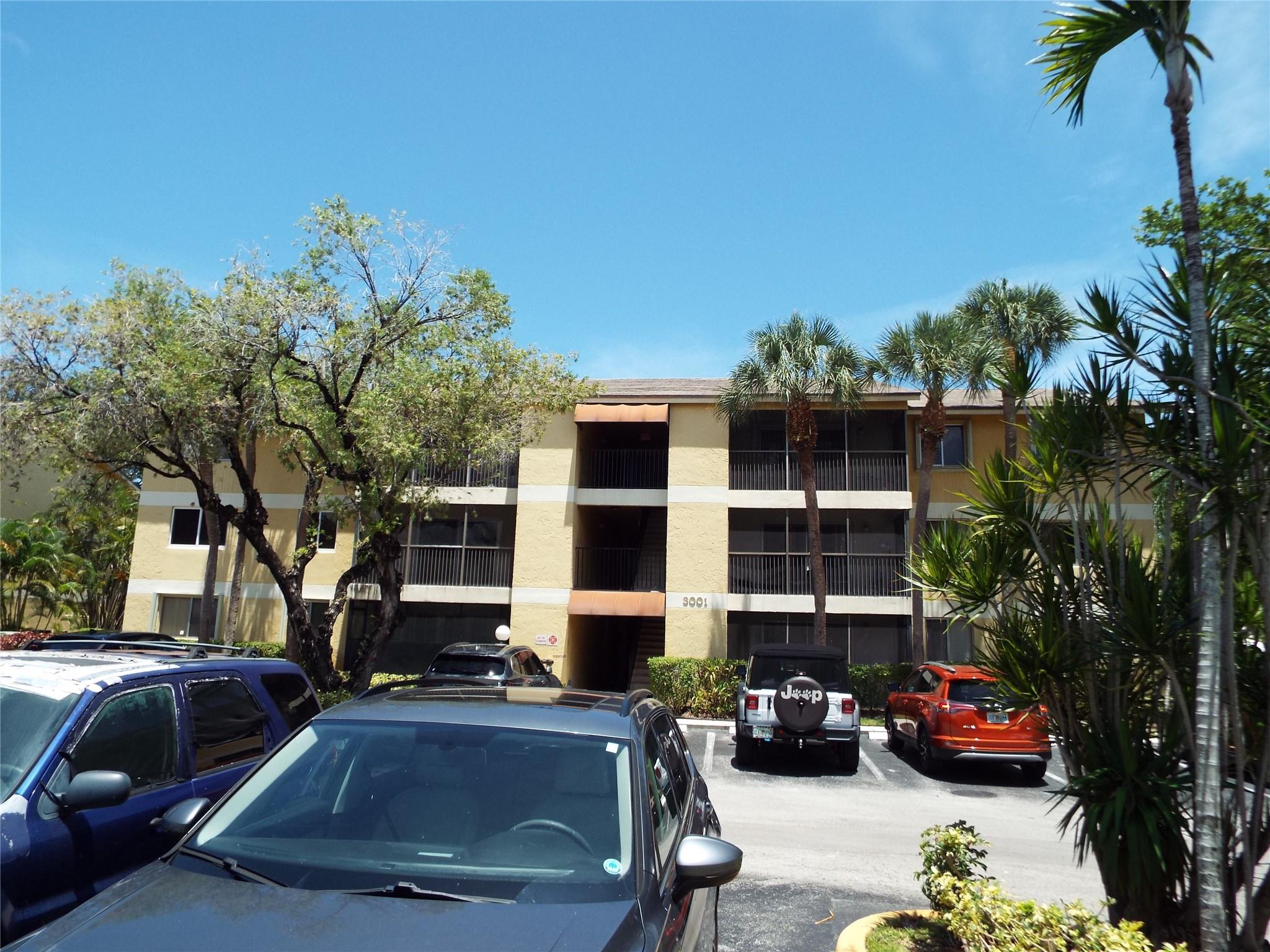 OAKLAND FOREST CLUB - Residential