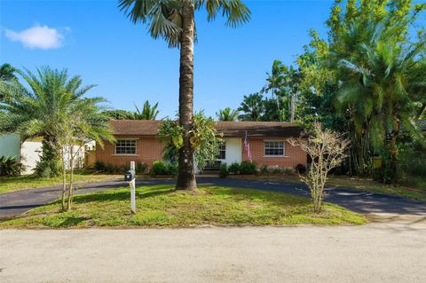 4730 SW 54th Ter Davie FL 33314