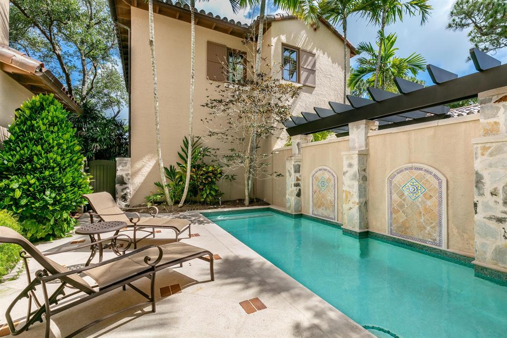 BEARS CLUB VILLAS CONDO - Residential