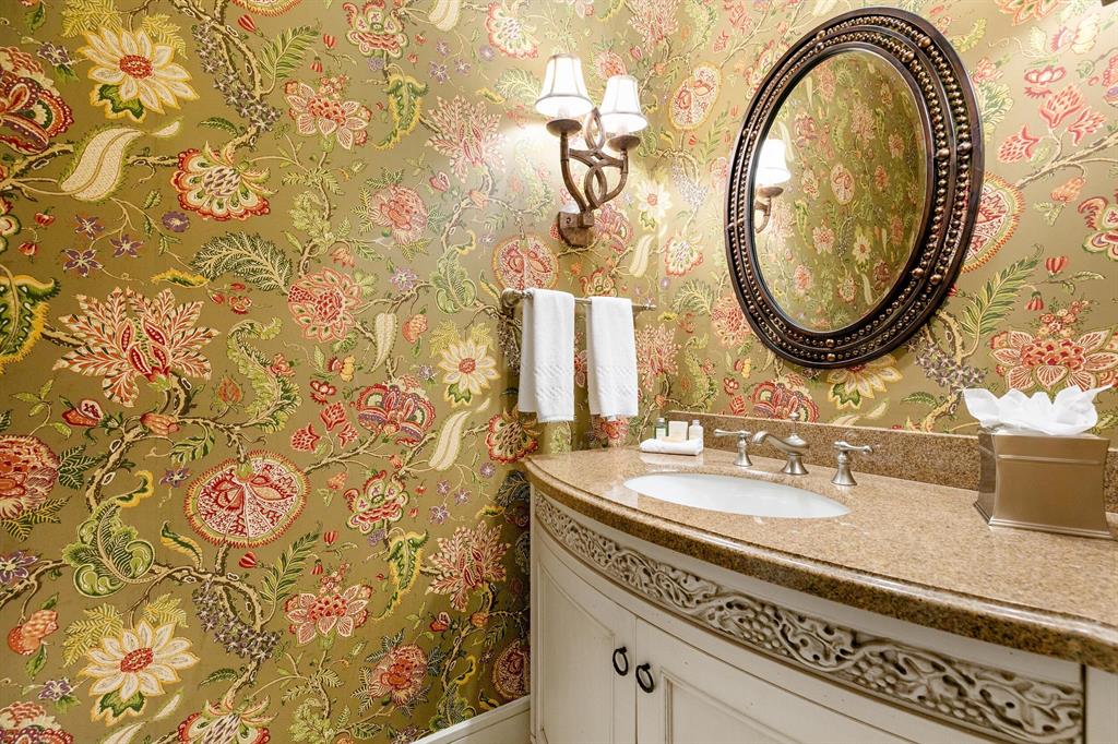 BEARS CLUB VILLAS CONDO - Residential