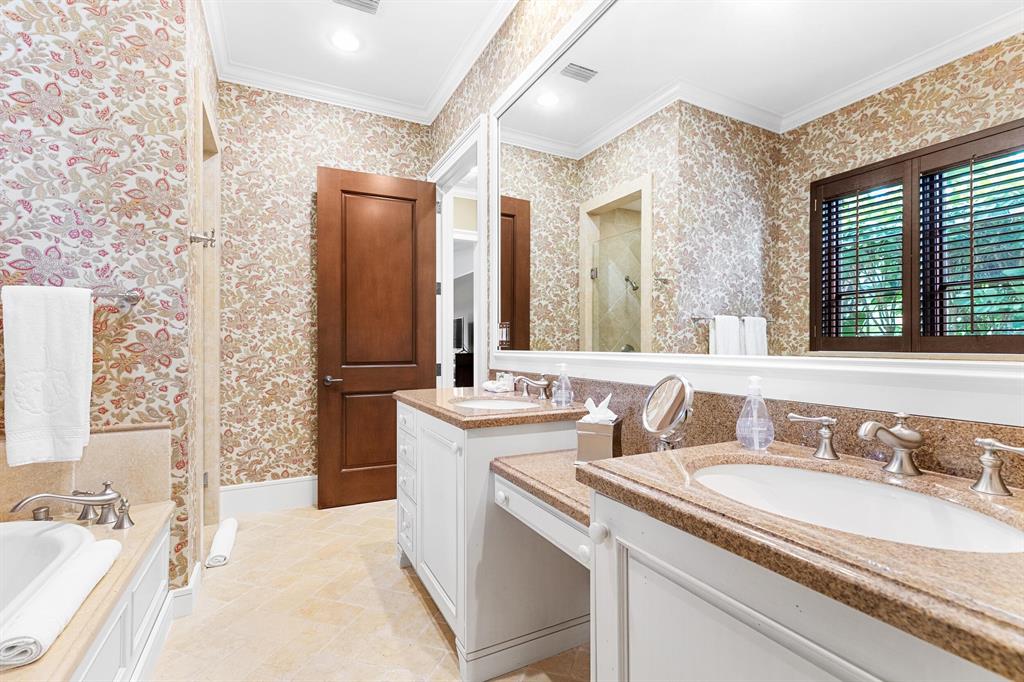 BEARS CLUB VILLAS CONDO - Residential