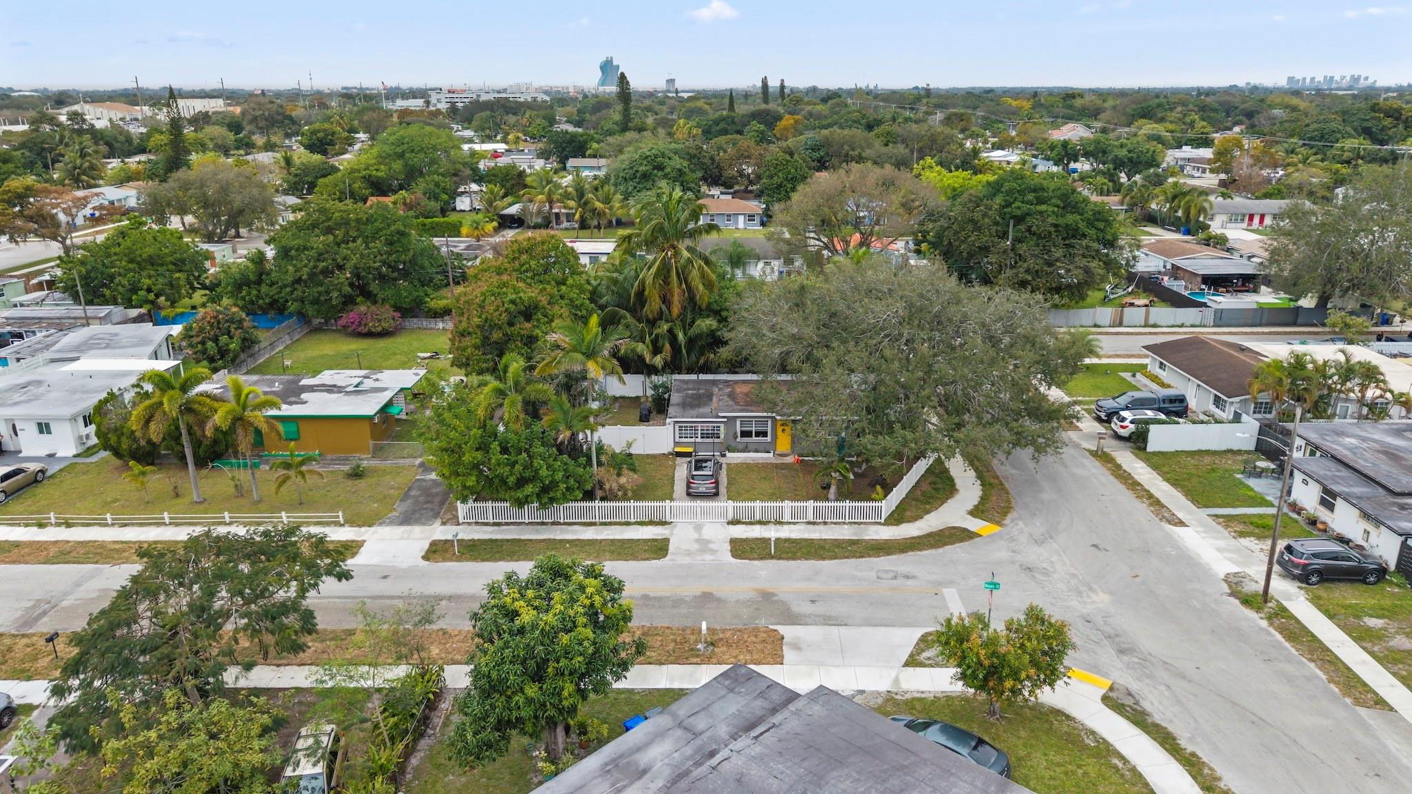 Hollywood Beach Heights S - Residential