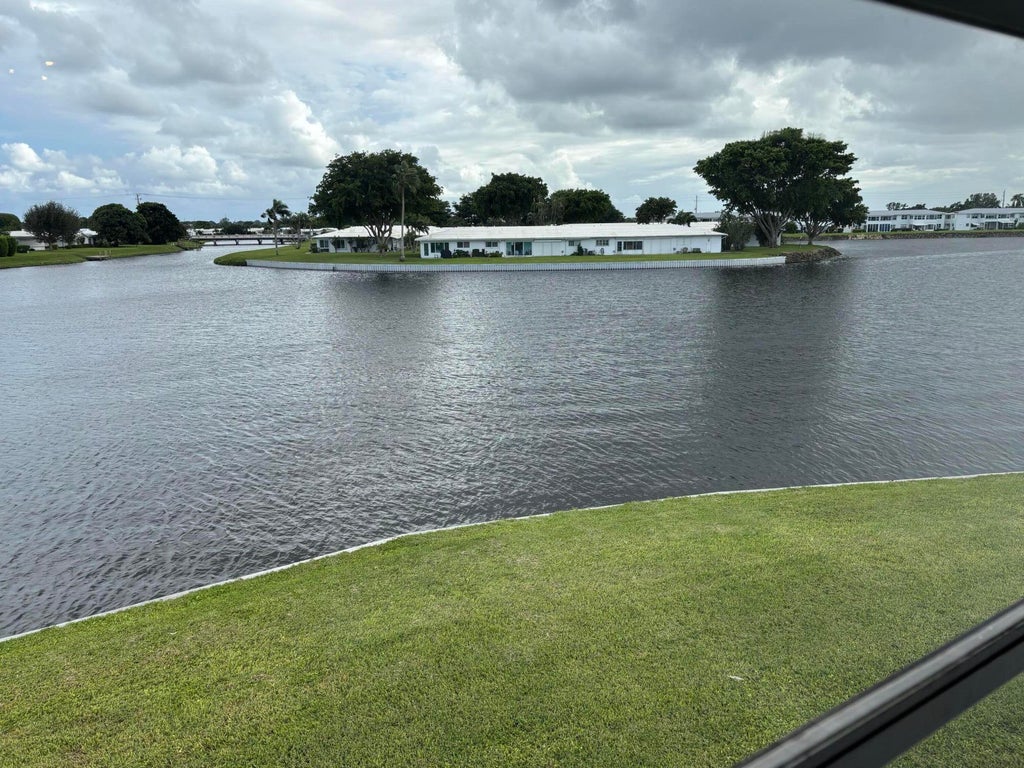 Photo of 1112 Lake Terrace #207, Boynton Beach, FL 33426 (MLS # R11125898)