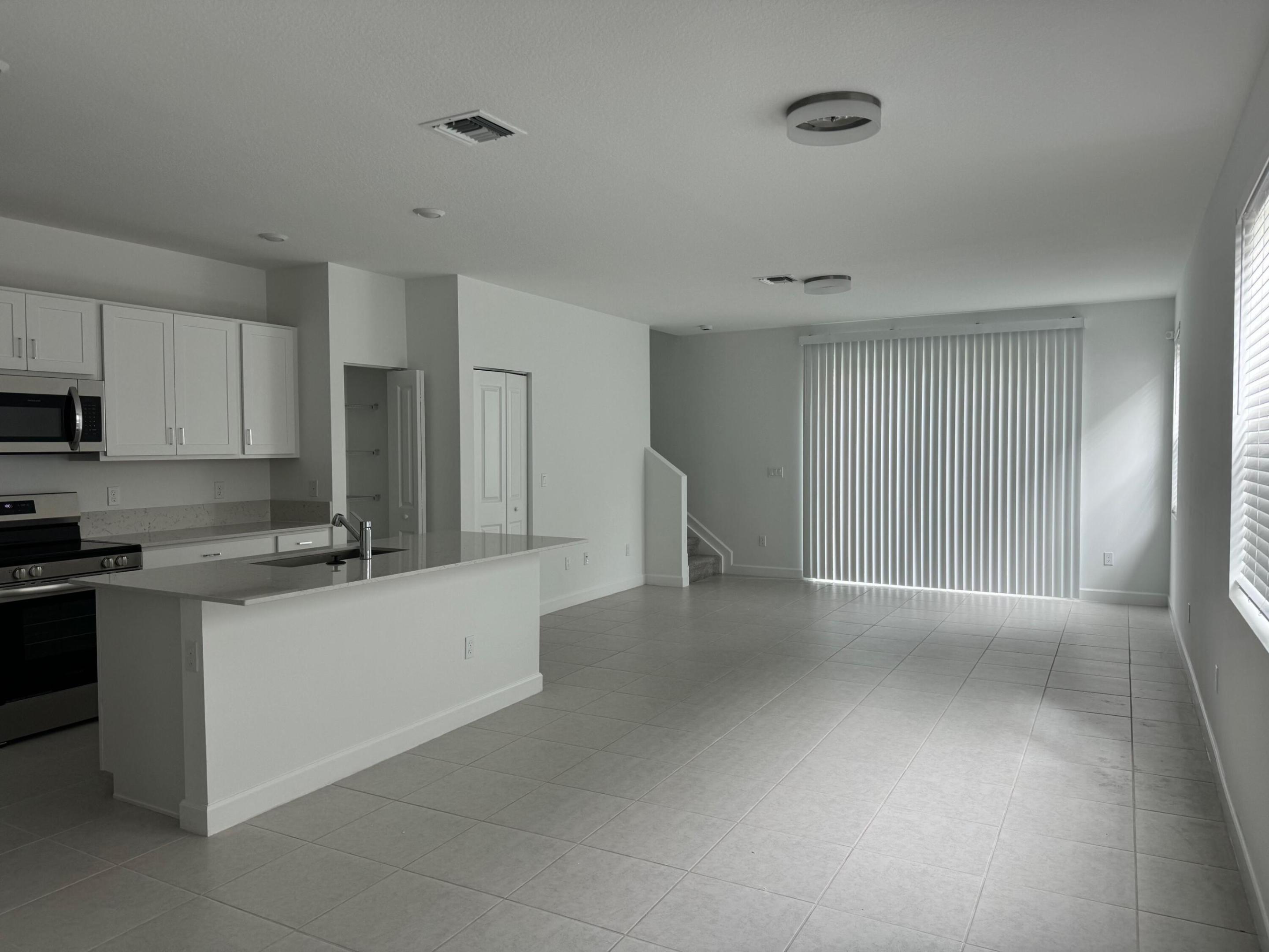 HEATHWOOD RESERVE PUD - Residential Lease