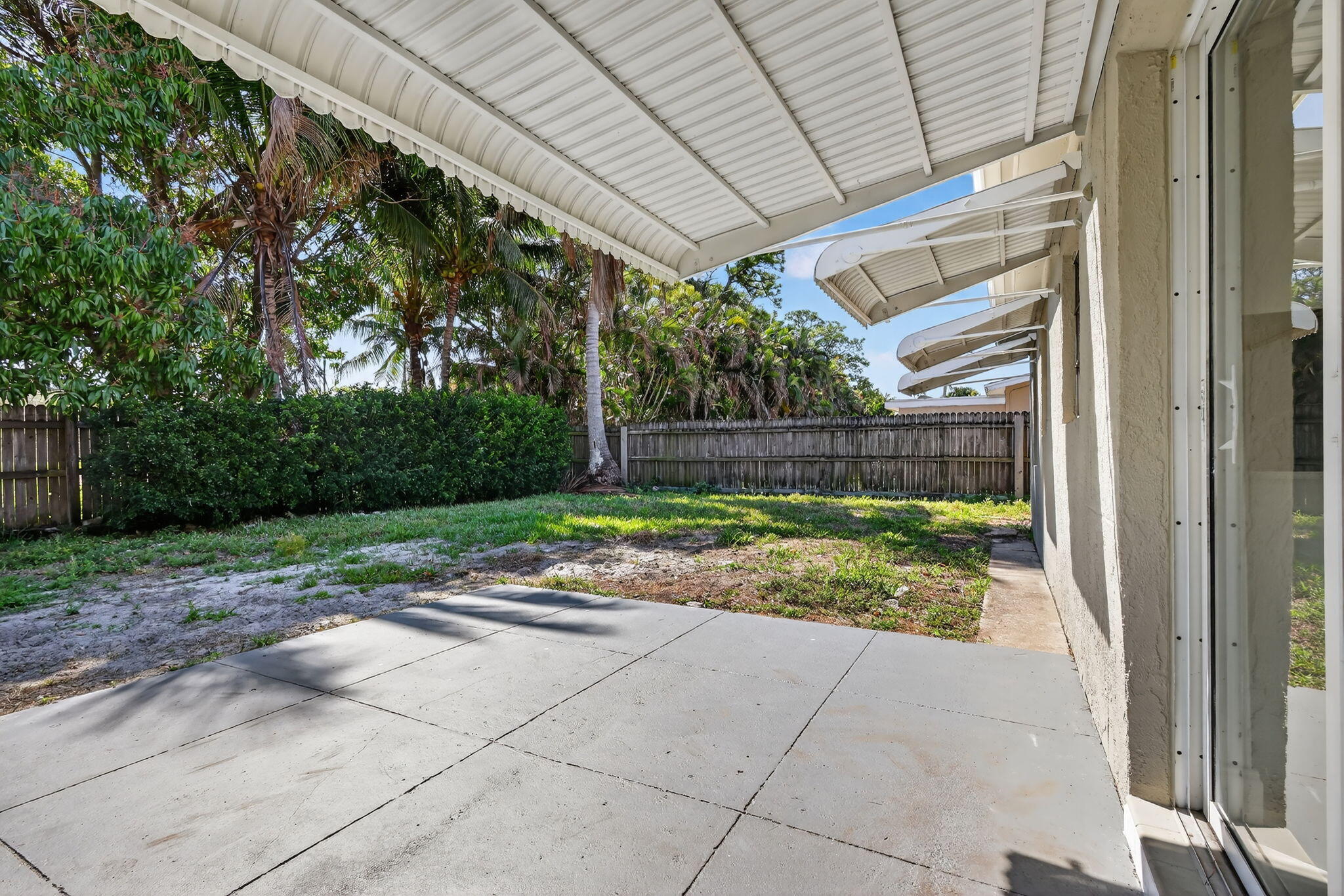 PALM BEACH FARMS CO 7 - Residential