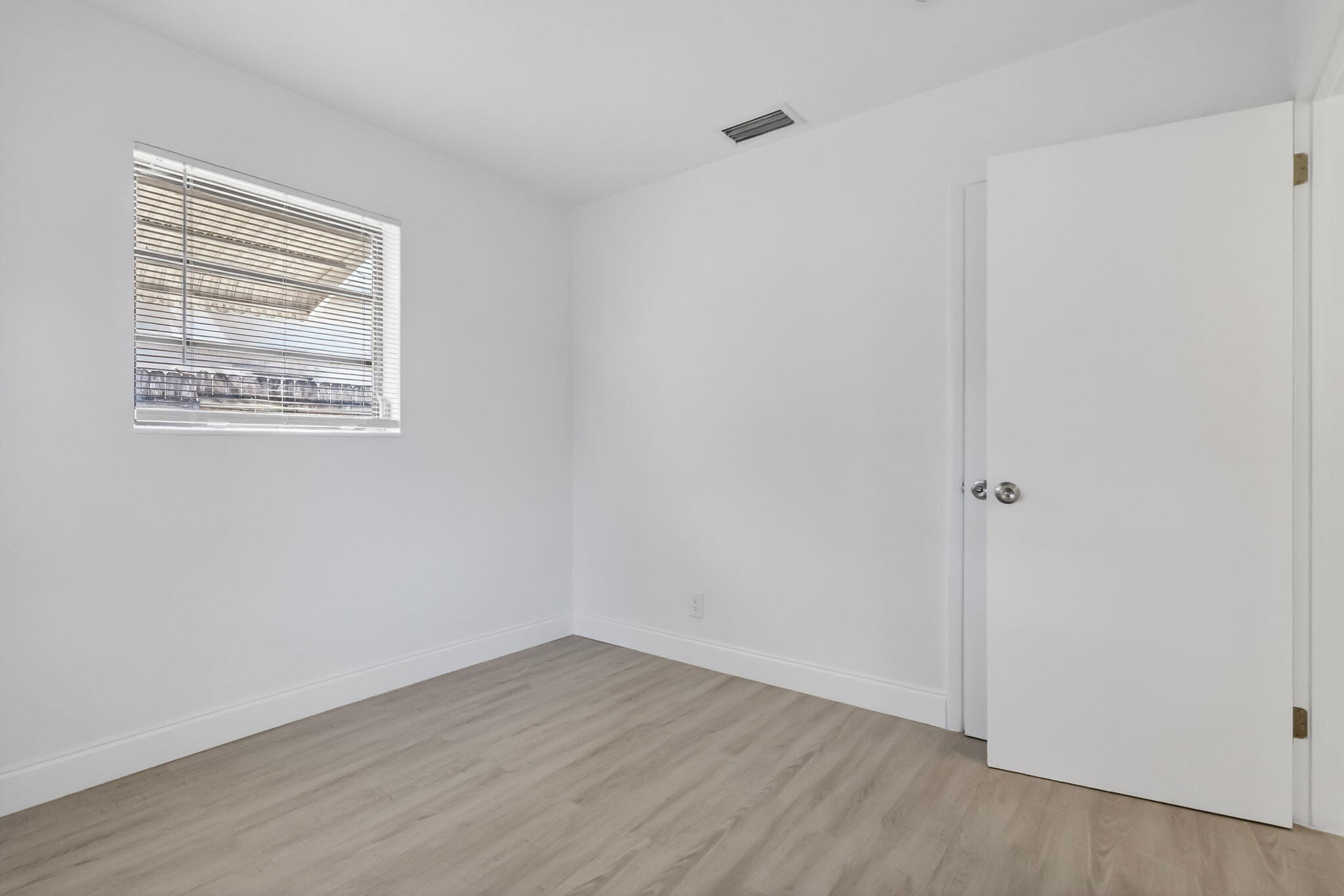 PALM BEACH FARMS CO 7 - Residential